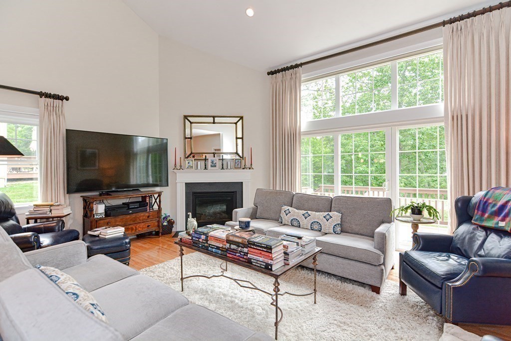 158 Walden Way # 1