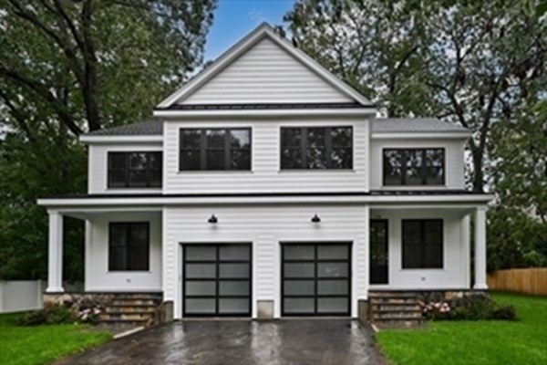 25 Oak Street # B