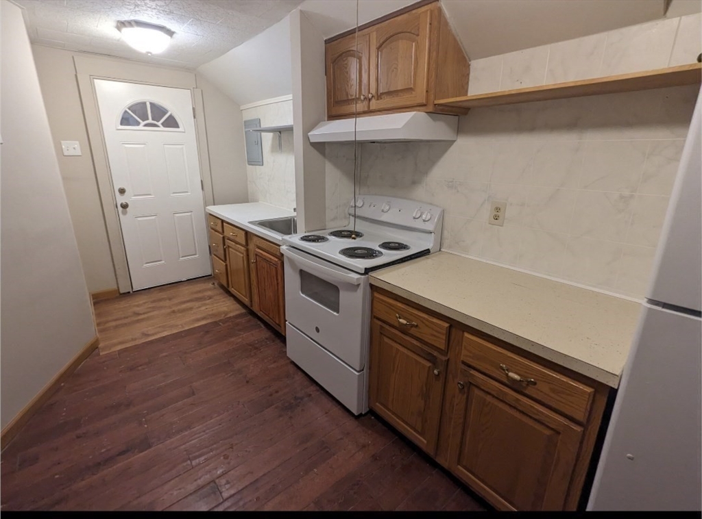 117 Illinois St. # 3