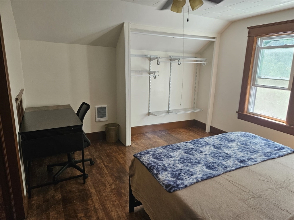 117 Illinois St. # 3