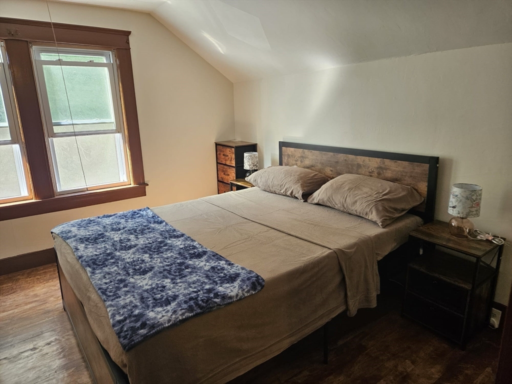 117 Illinois St. # 3