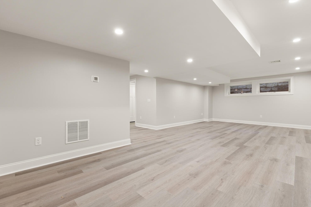 17 Staniford Street