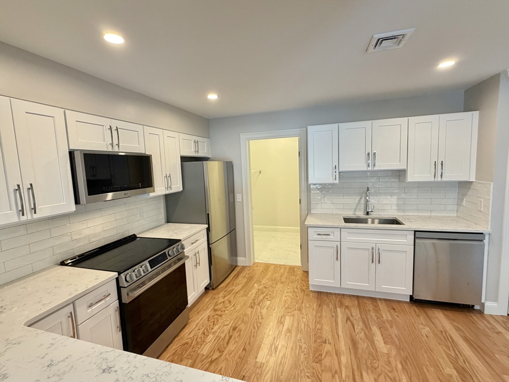 22 Barracks Road # 22