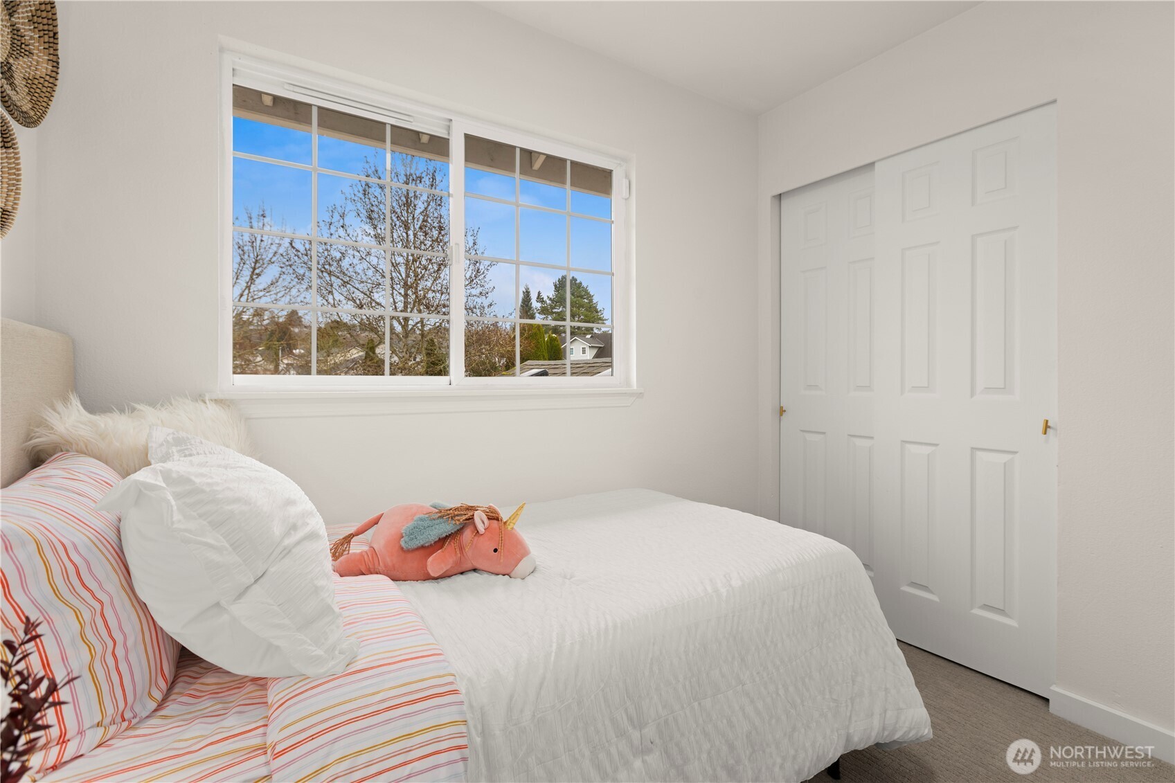 6004 50th Street NE