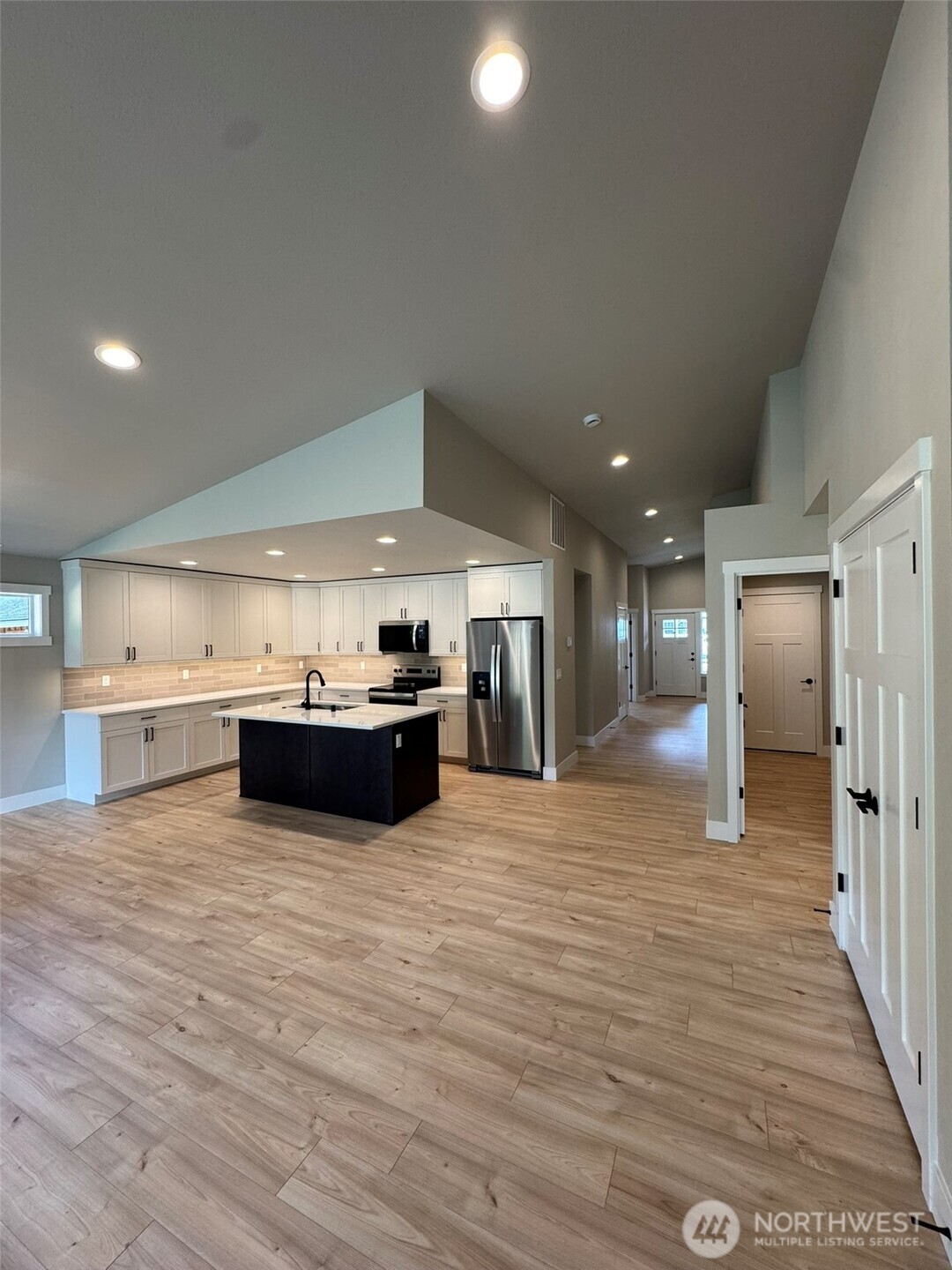 1212 Cascade Street