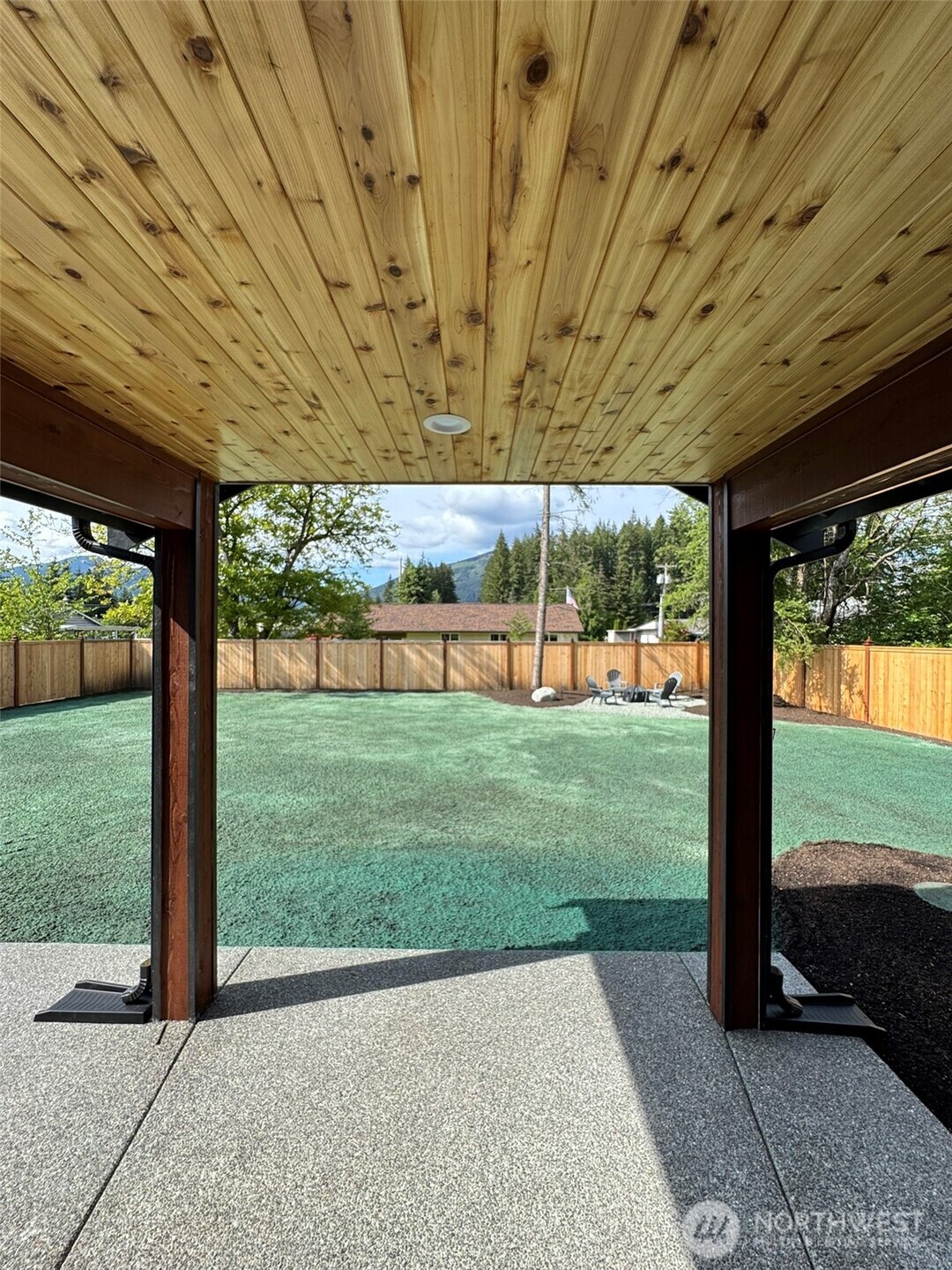 1212 Cascade Street