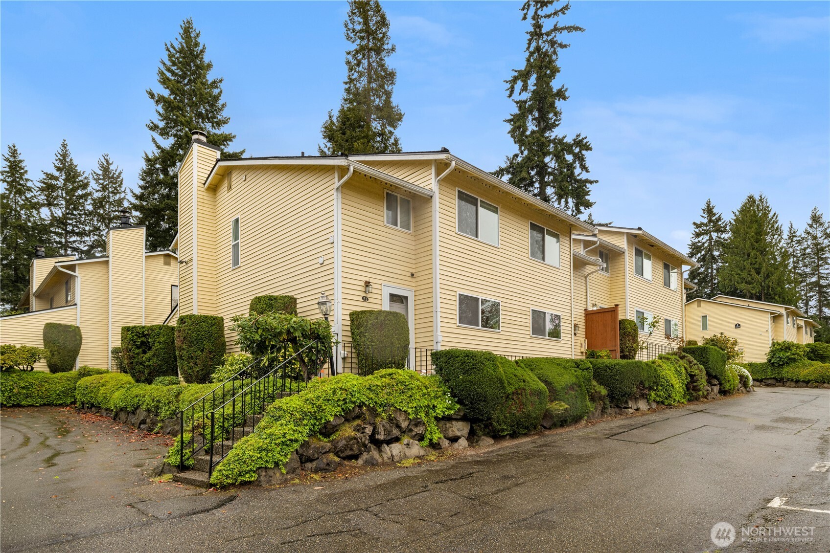 12024 101 Avenue NE Unit: E2