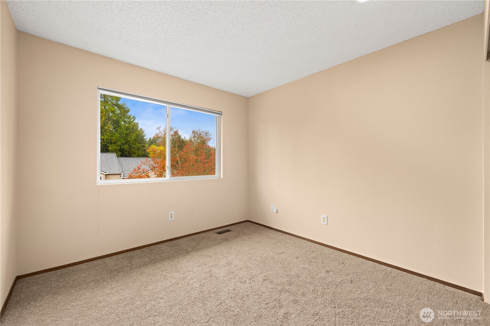 12024 101 Avenue NE Unit: E2