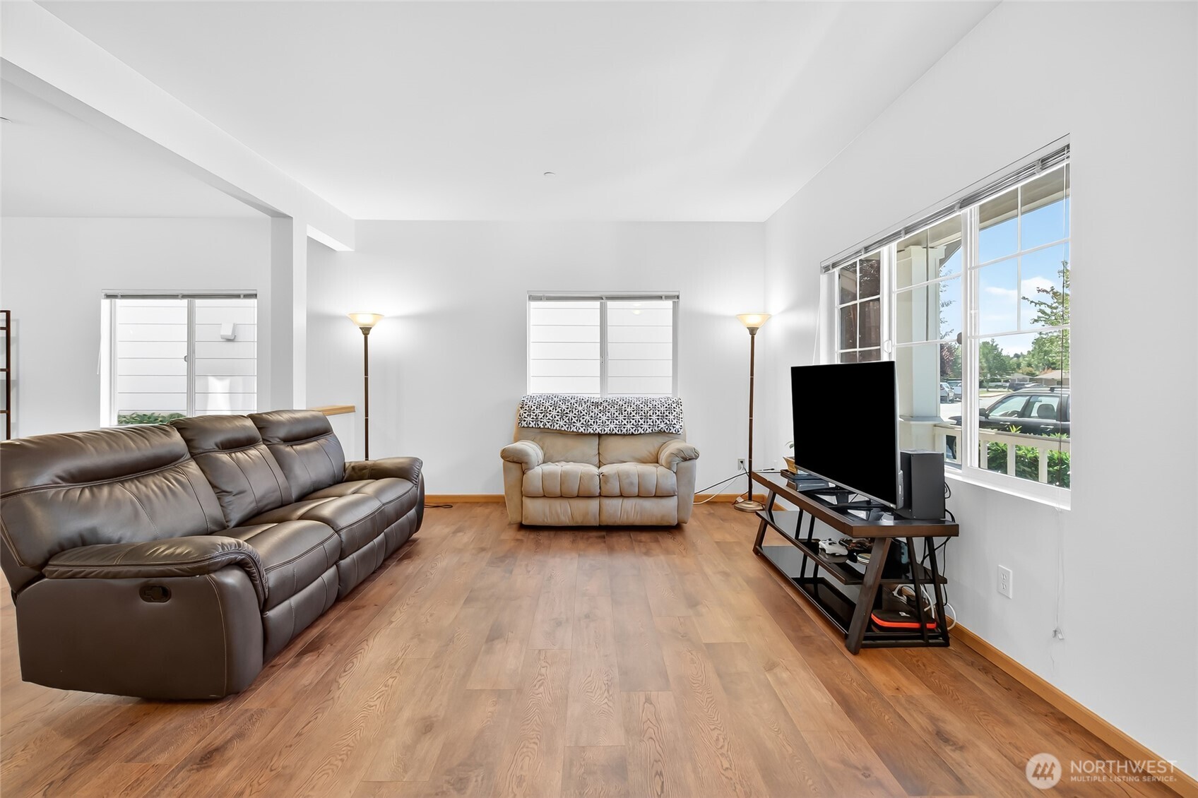 4674 Wade Street Unit: 102