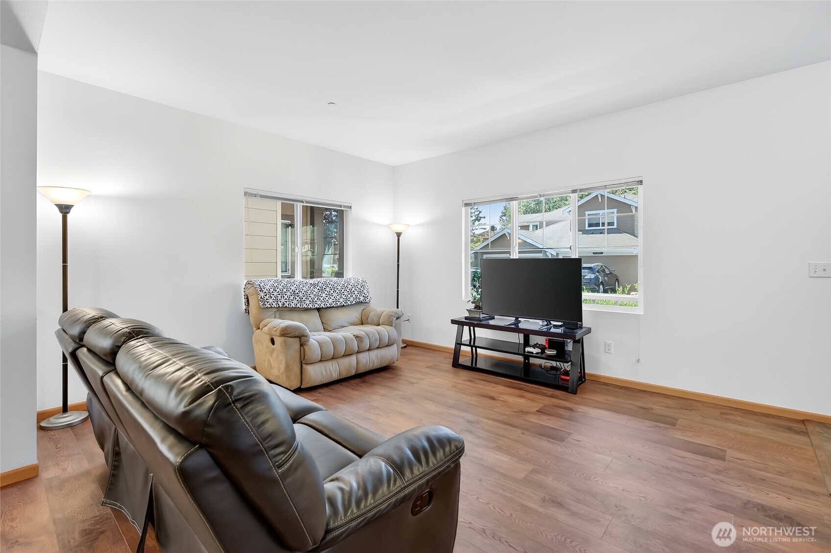 4674 Wade Street Unit: 102