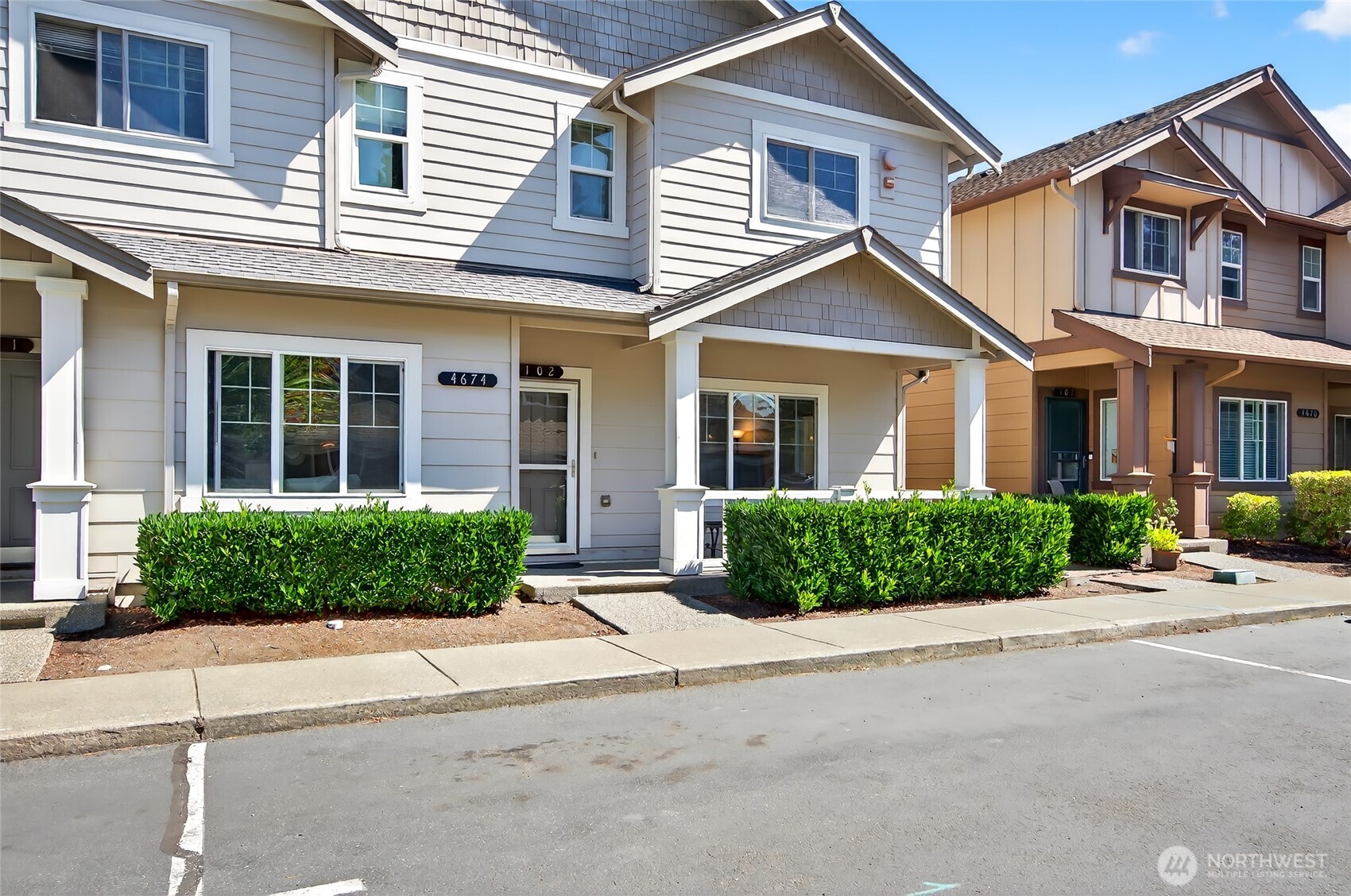 4674 Wade Street Unit: 102