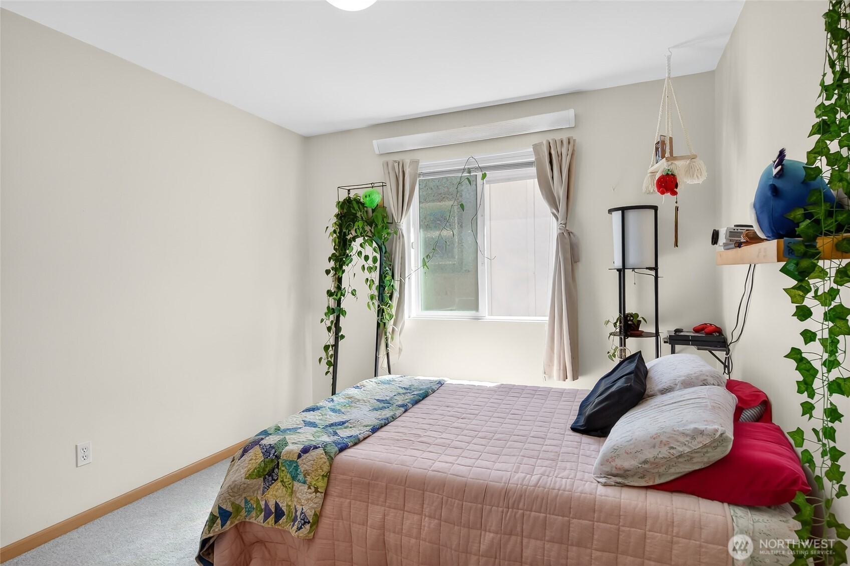 4674 Wade Street Unit: 102