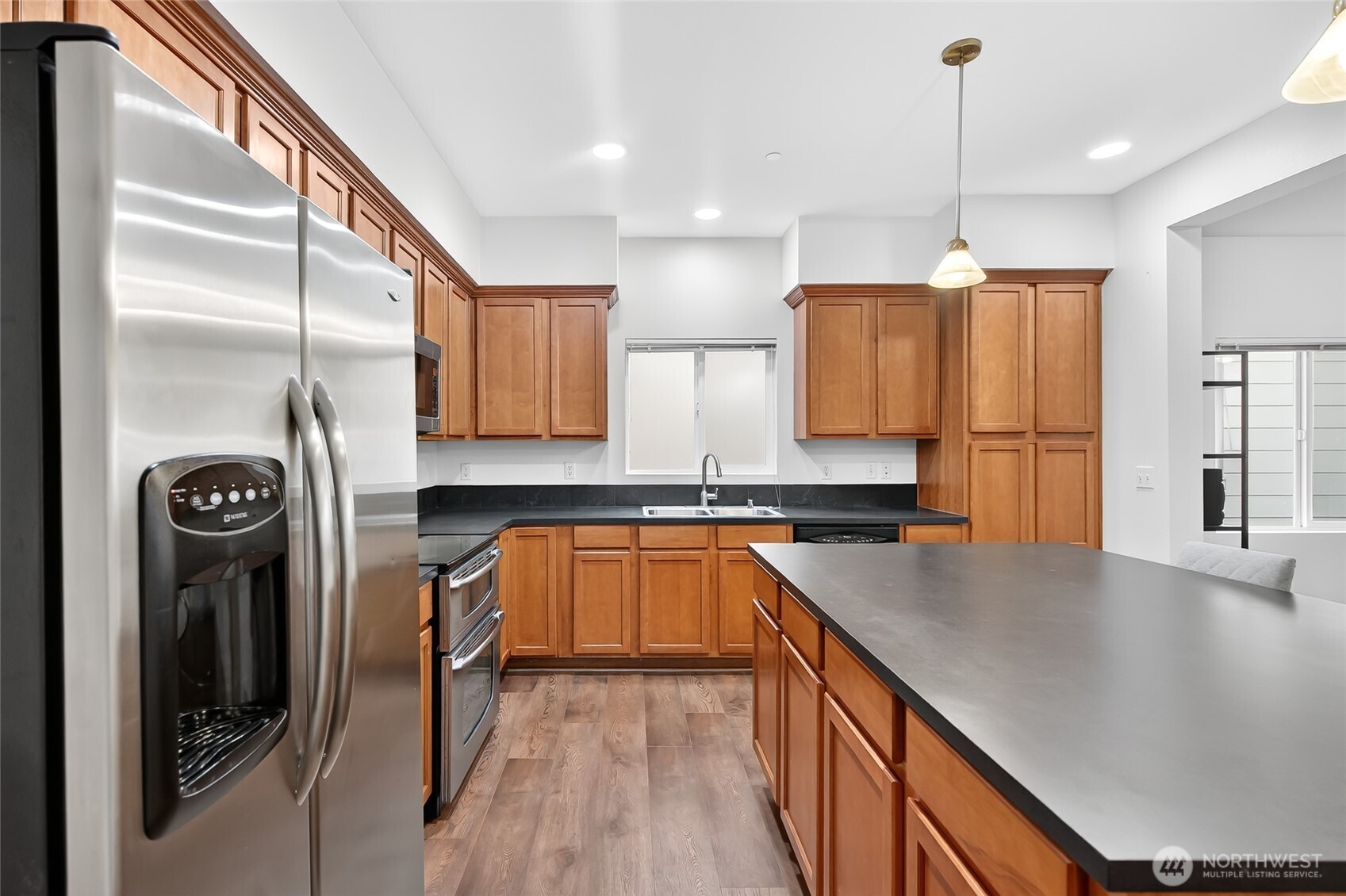 4674 Wade Street Unit: 102