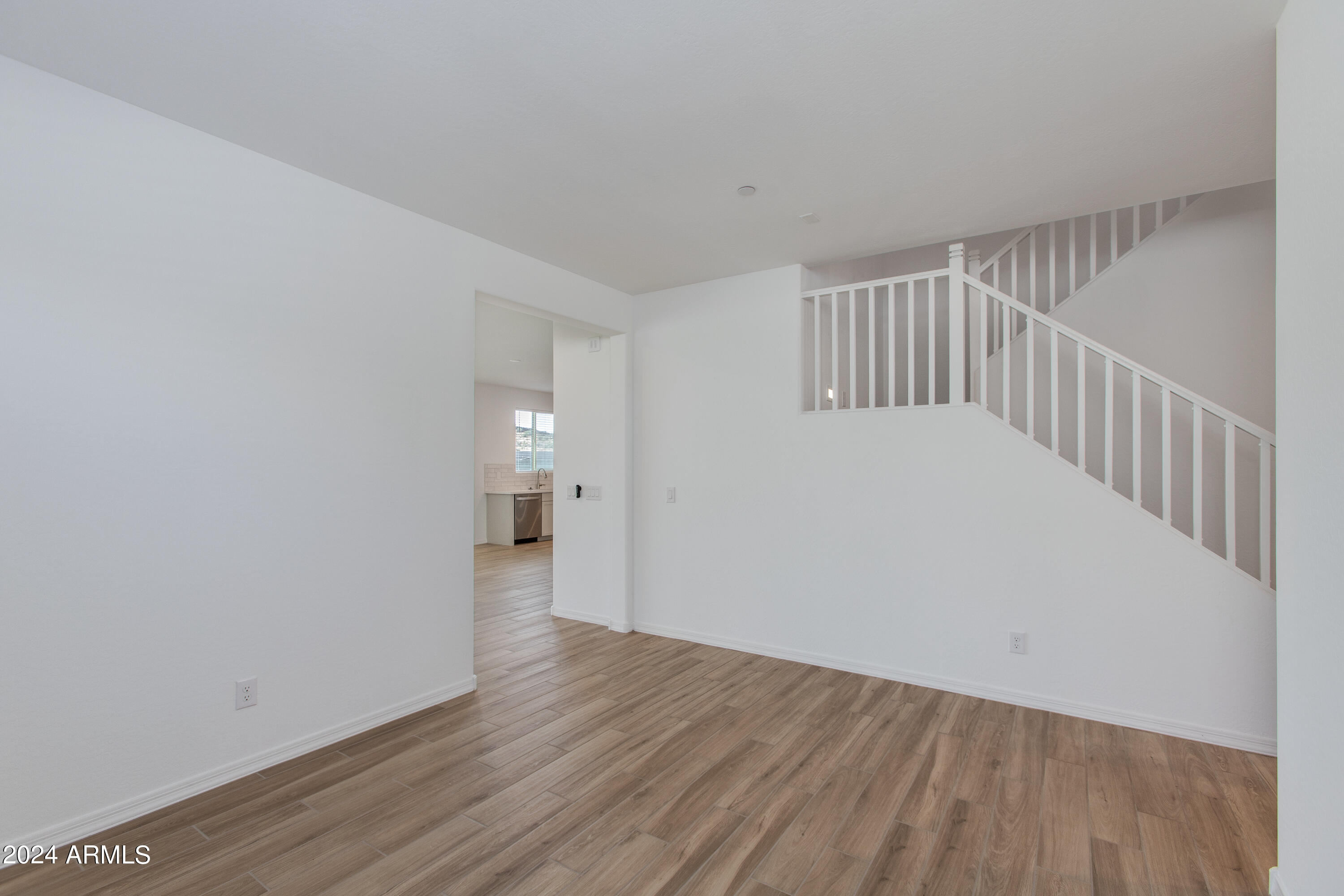 13313 W DALE Lane