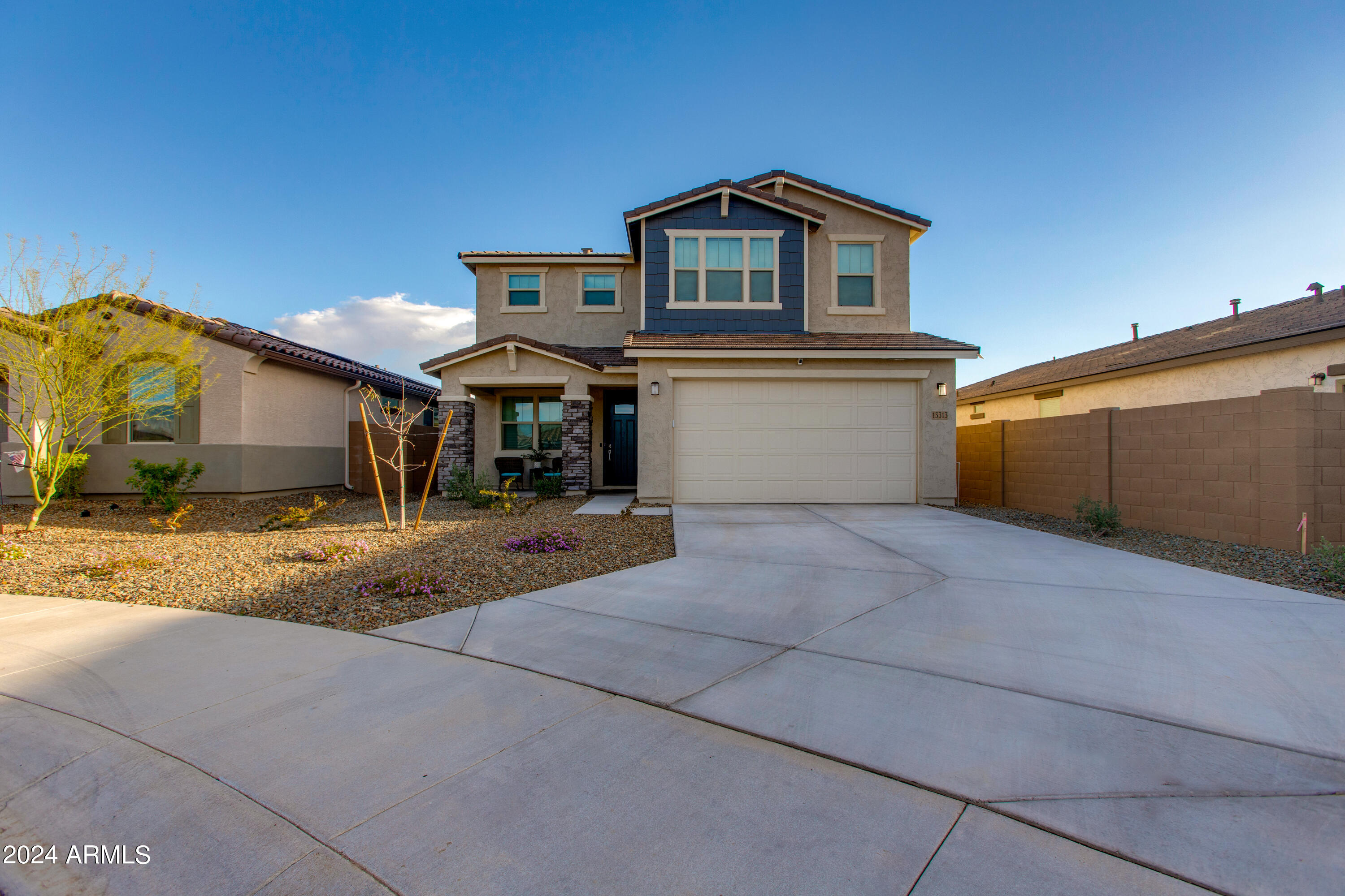 13313 W DALE Lane