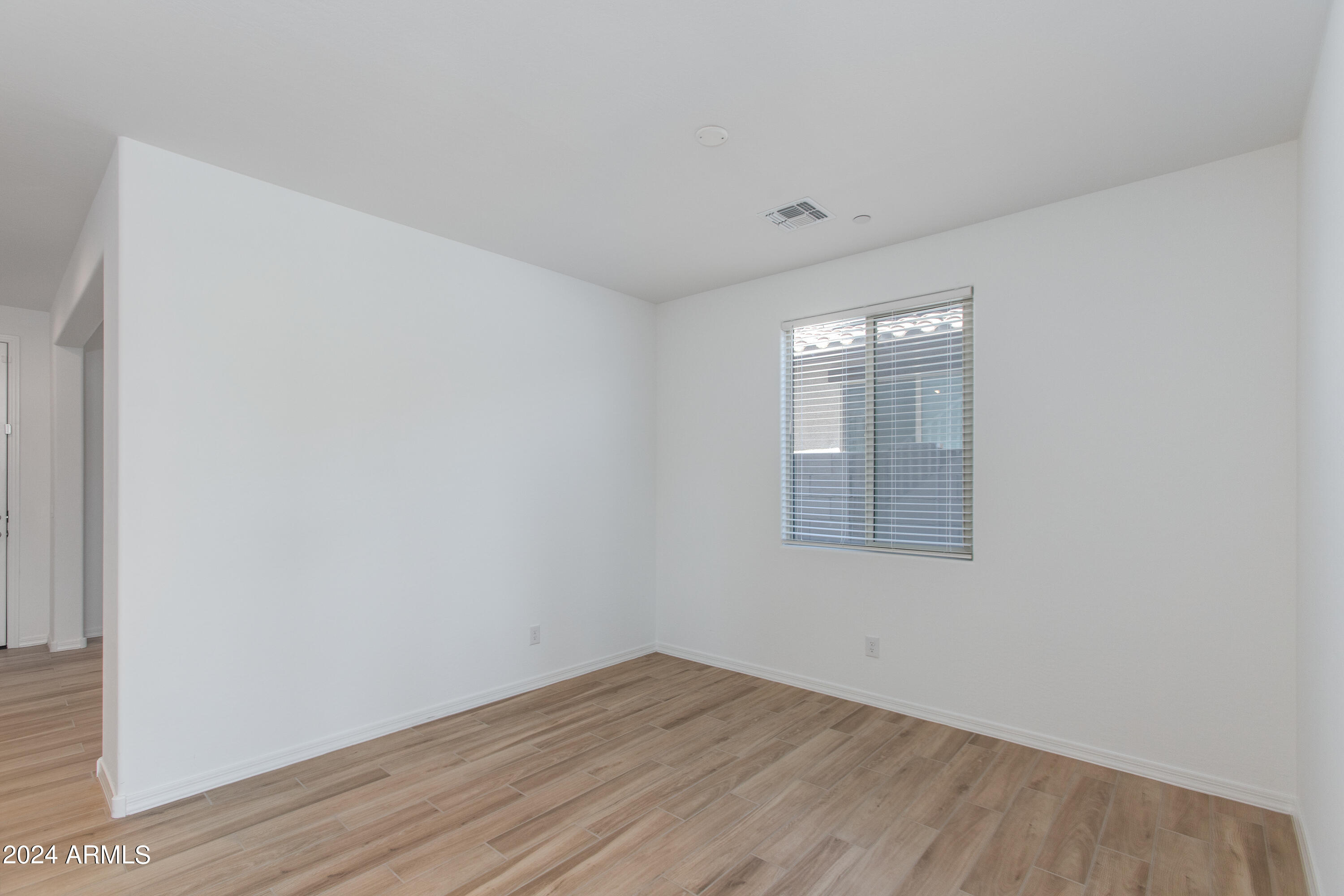13313 W DALE Lane