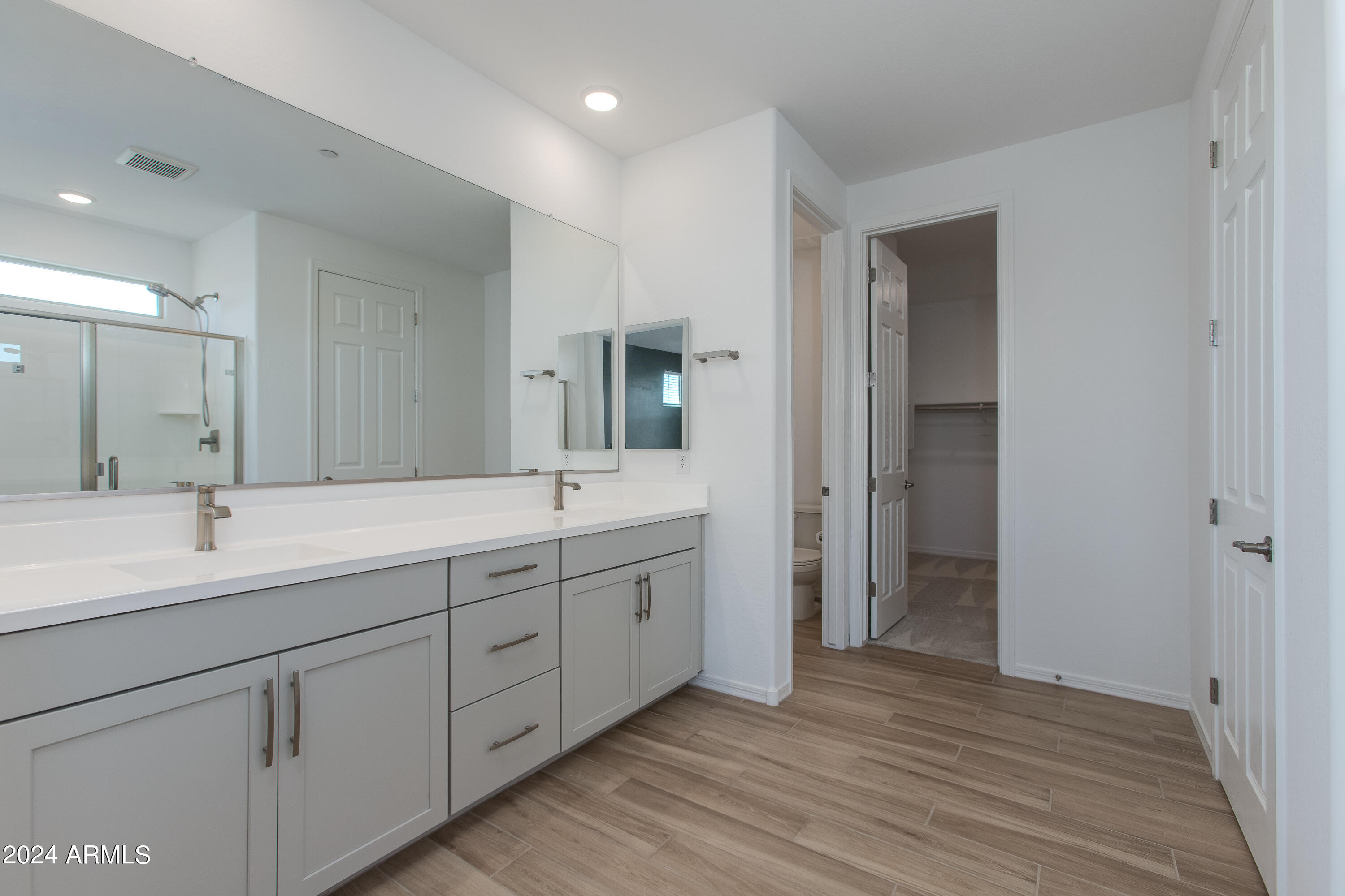 13313 W DALE Lane