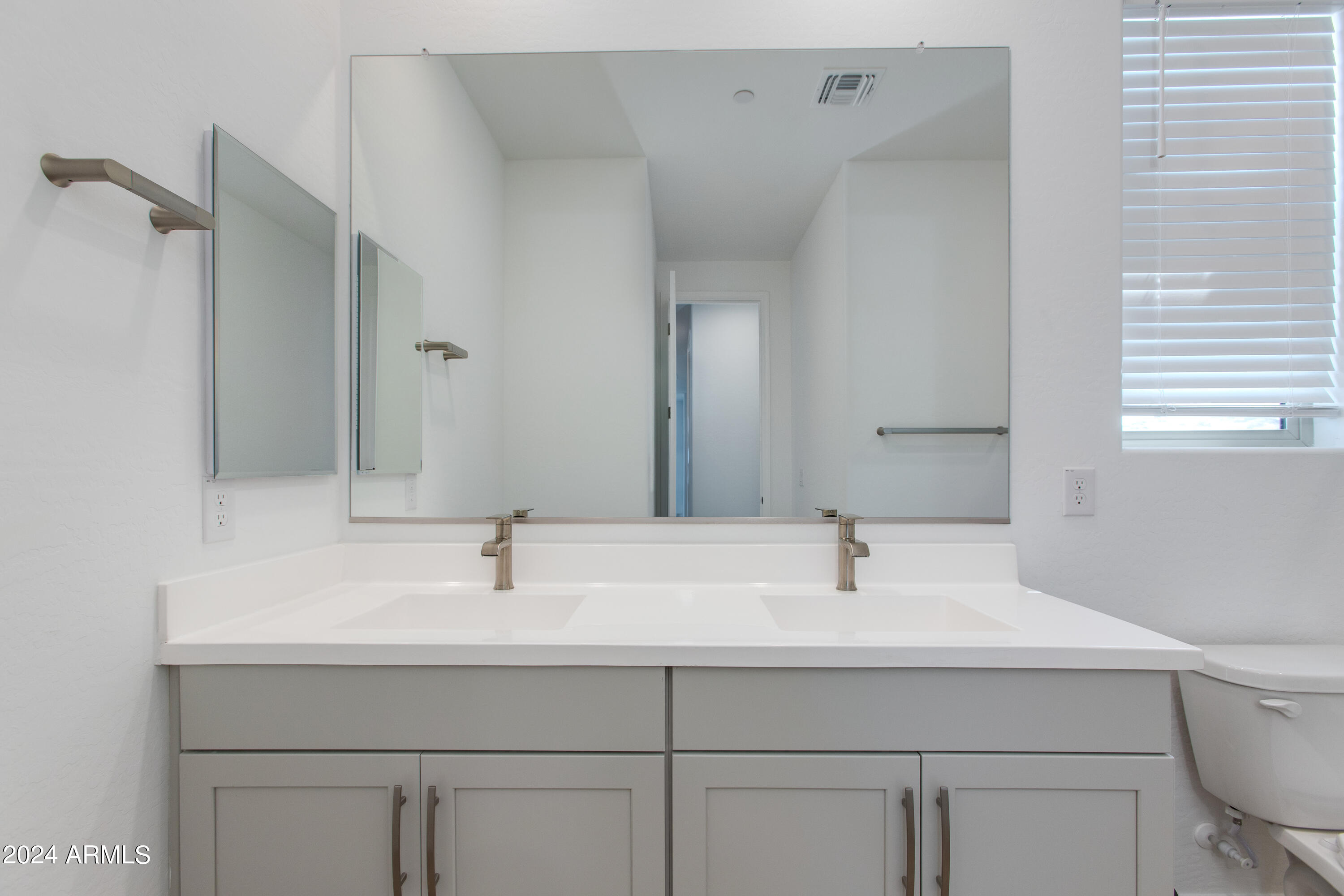 13313 W DALE Lane