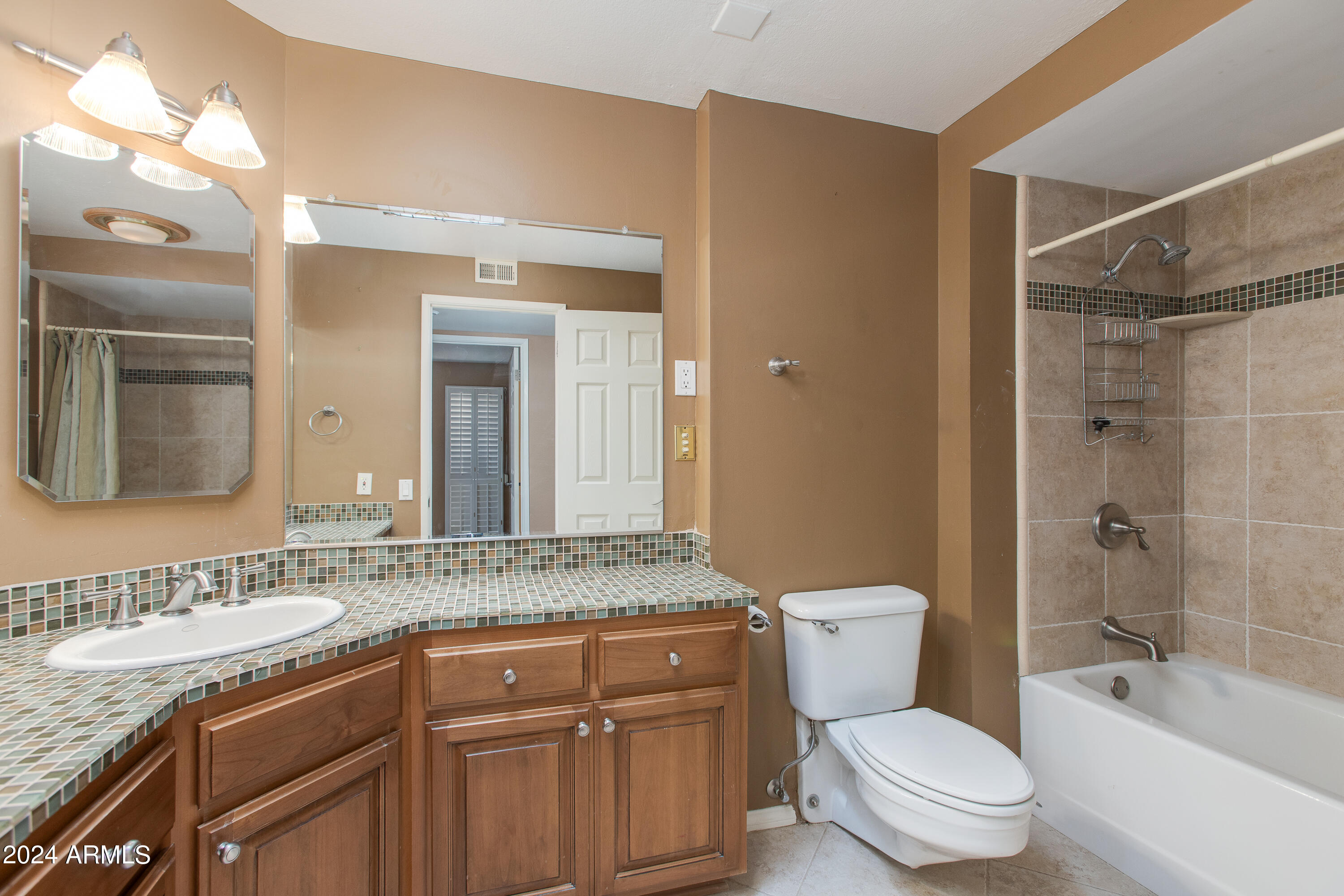 15213 N CAMEO Drive