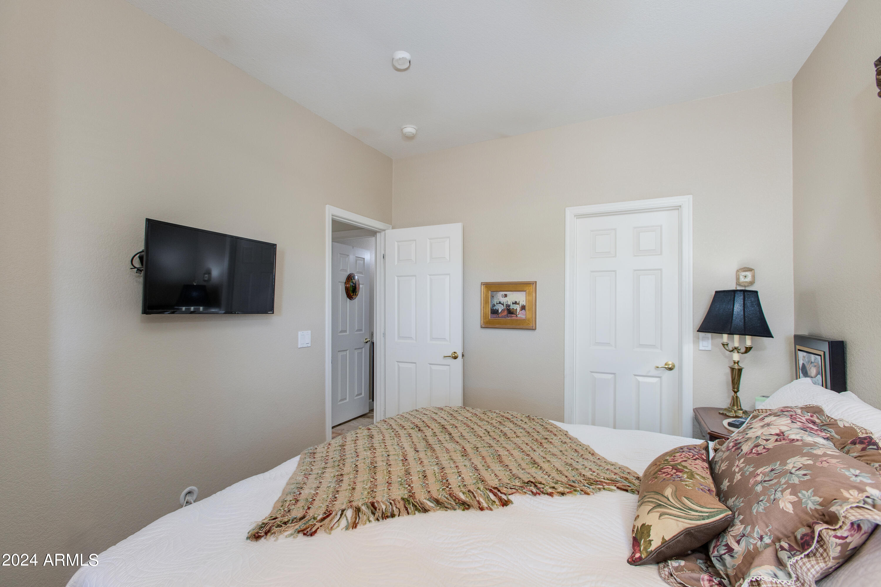 9247 E BROKEN ARROW Drive