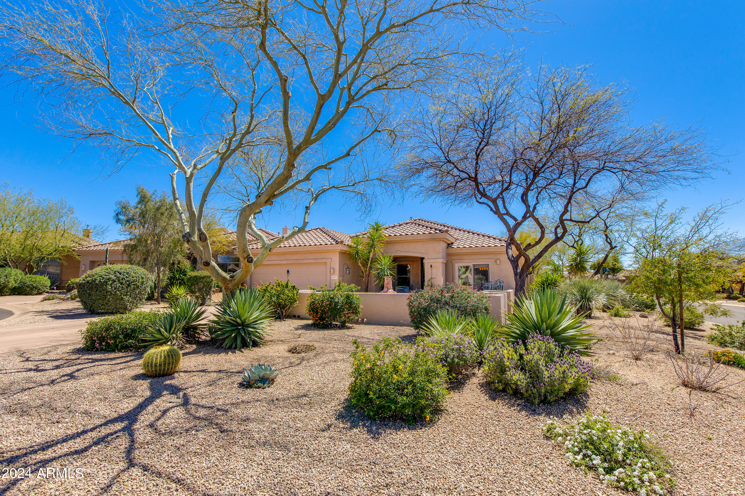 9247 E BROKEN ARROW Drive