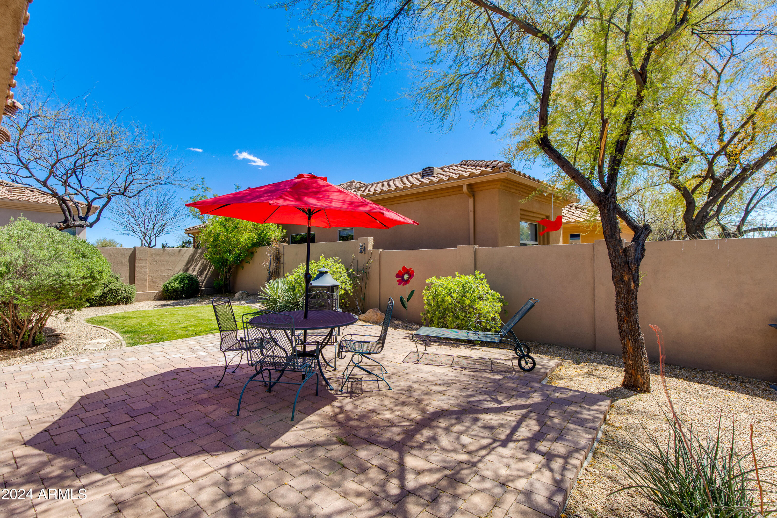 9247 E BROKEN ARROW Drive