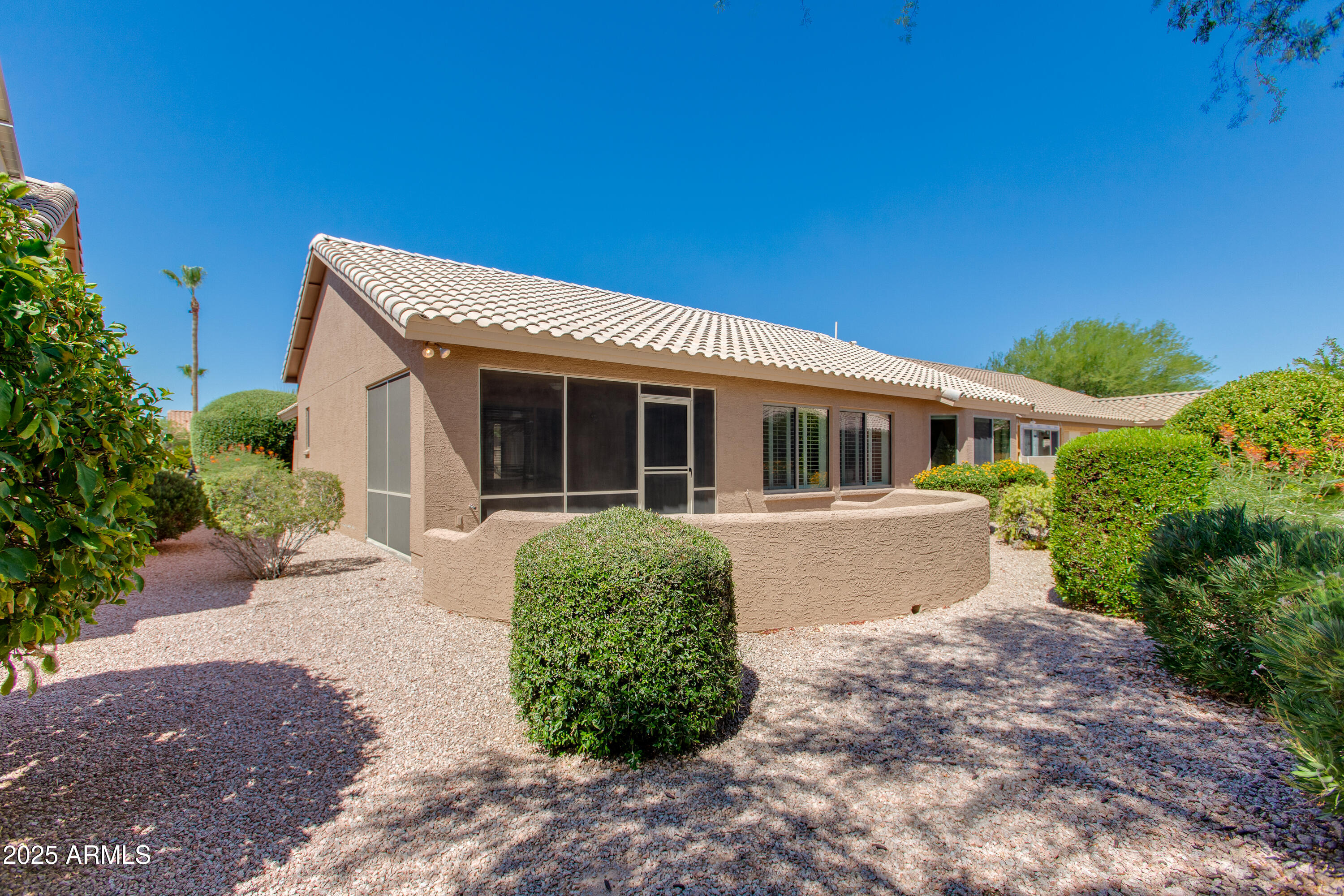 15690 W EARLL Drive