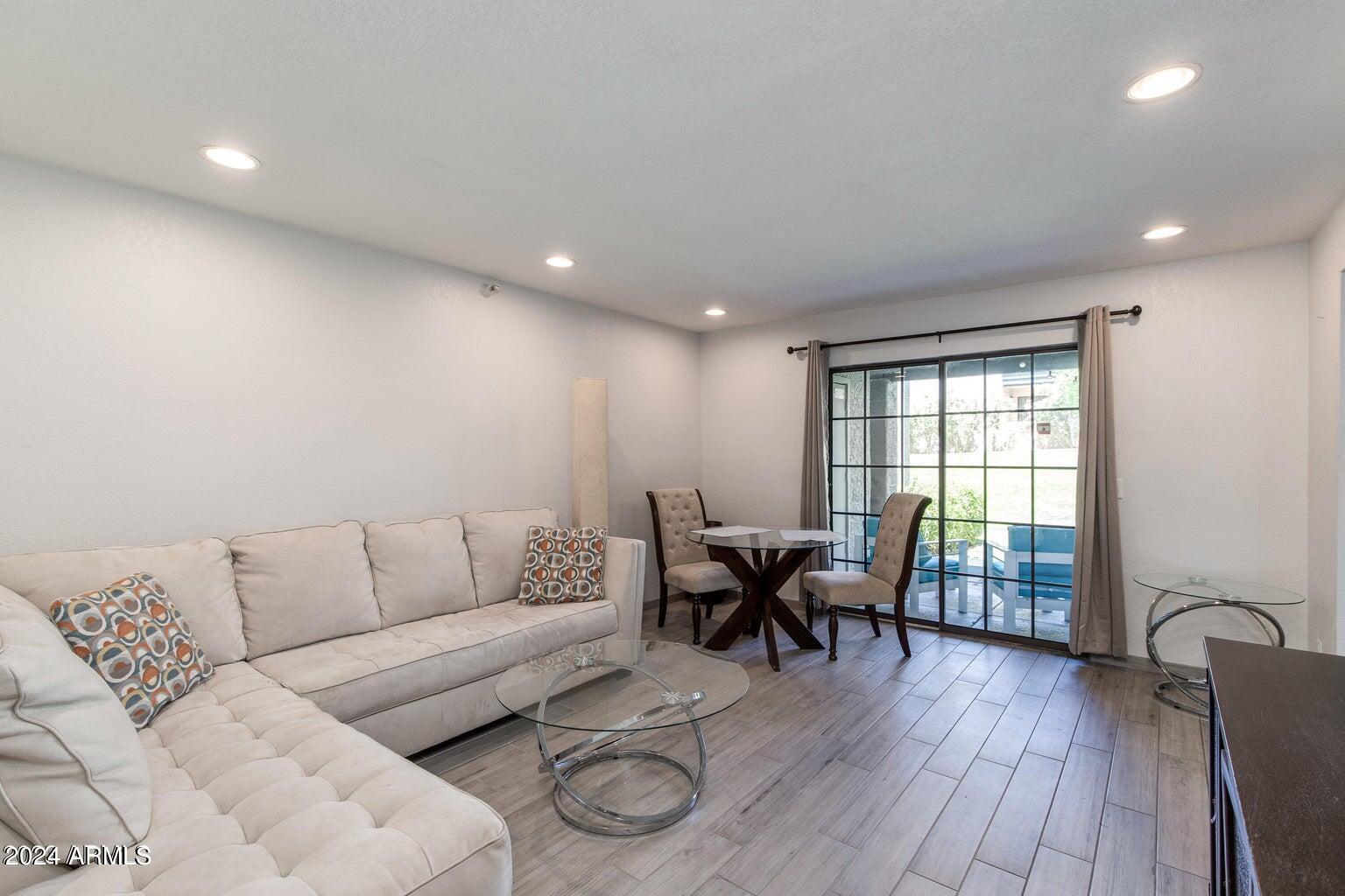 8020 E THOMAS Road 119