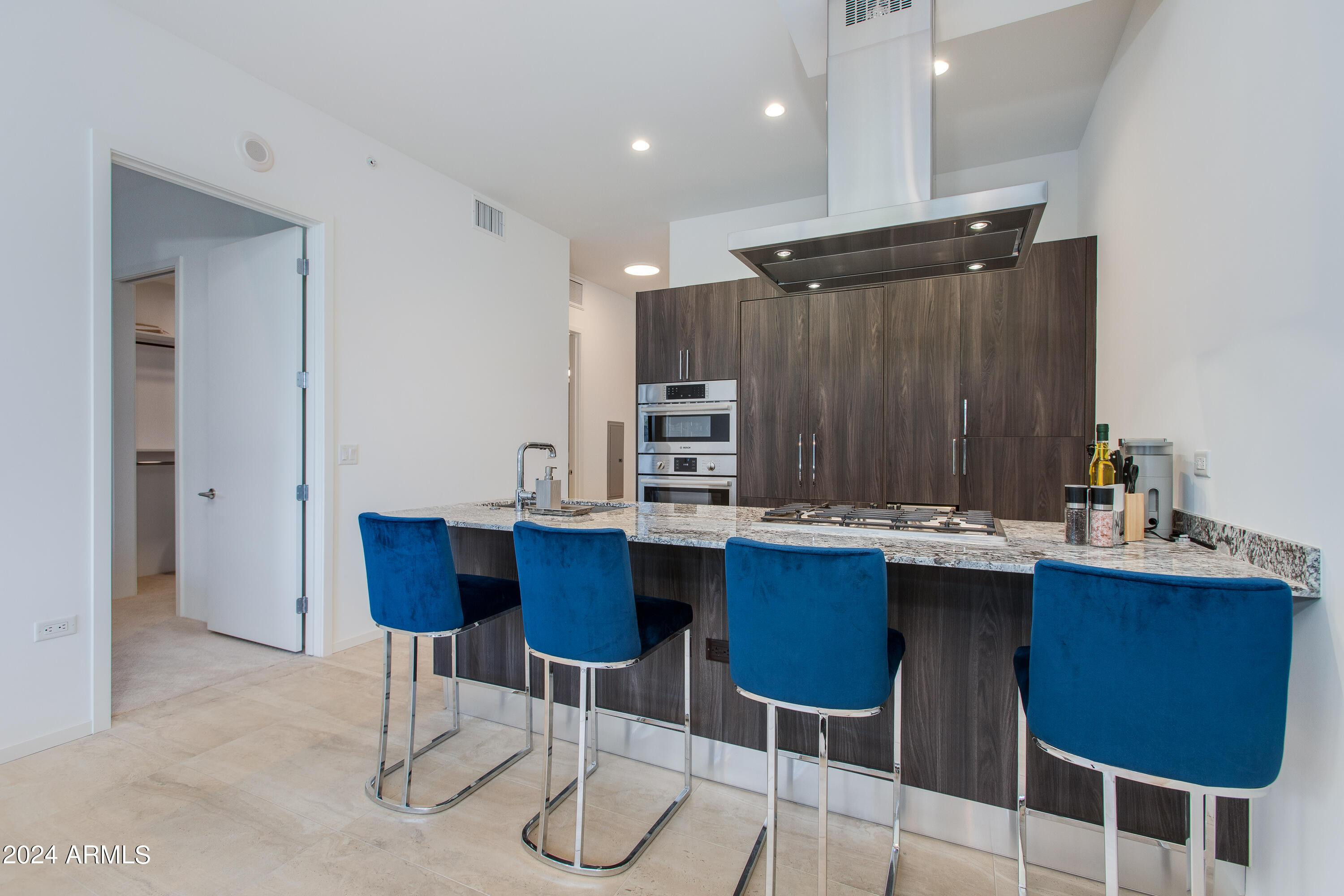 7180 E Kierland Boulevard Apt 1002