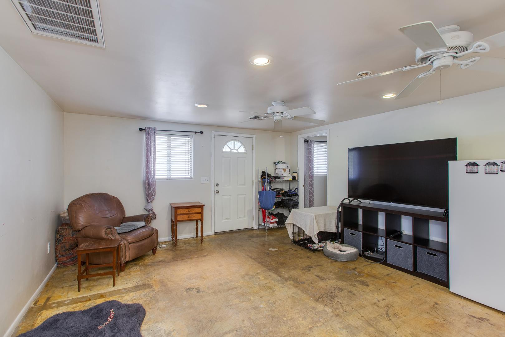 510 E Belmont Avenue