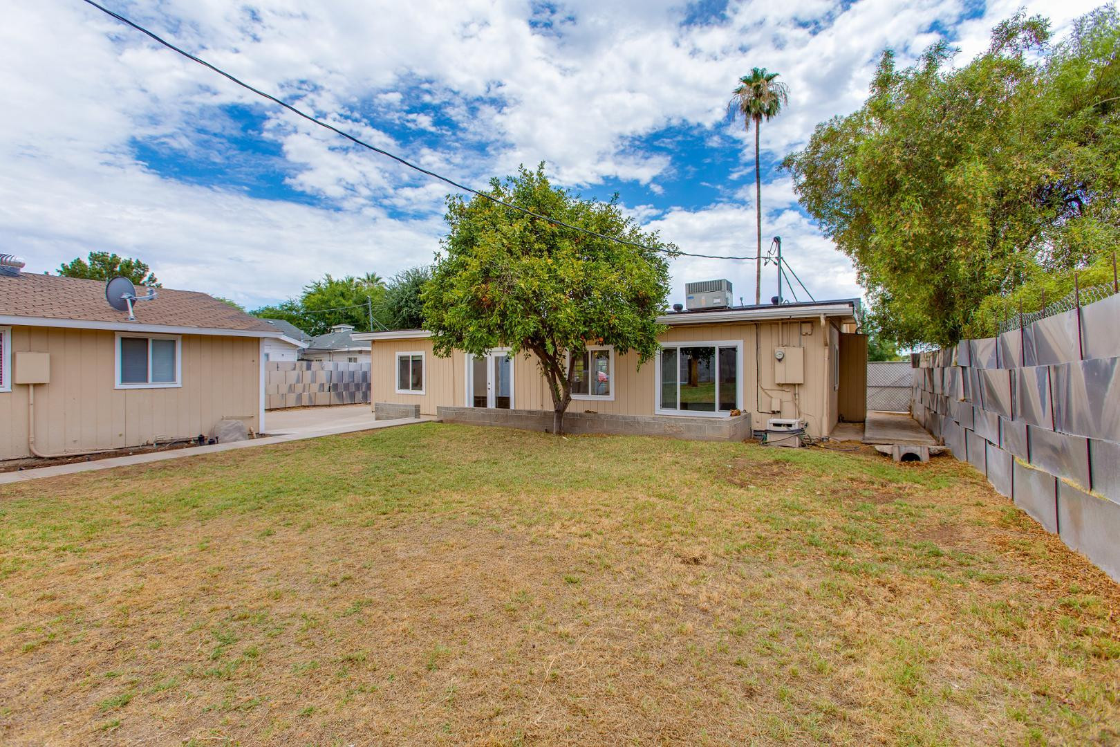 510 E Belmont Avenue