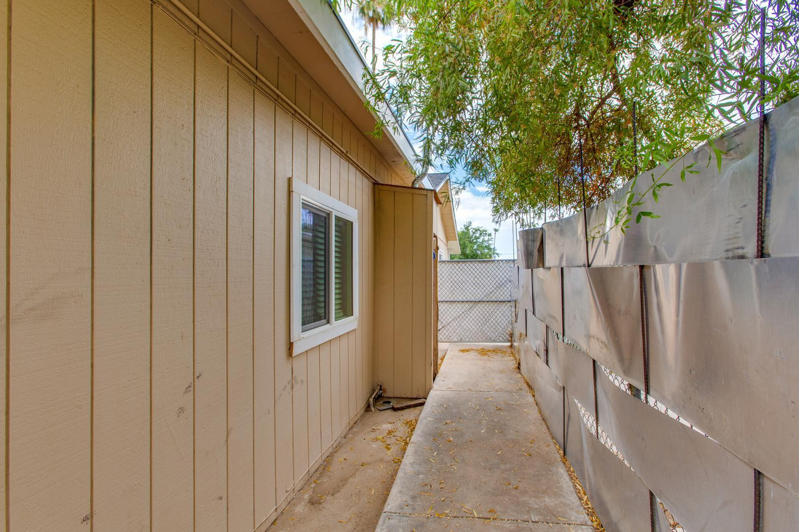 510 E Belmont Avenue