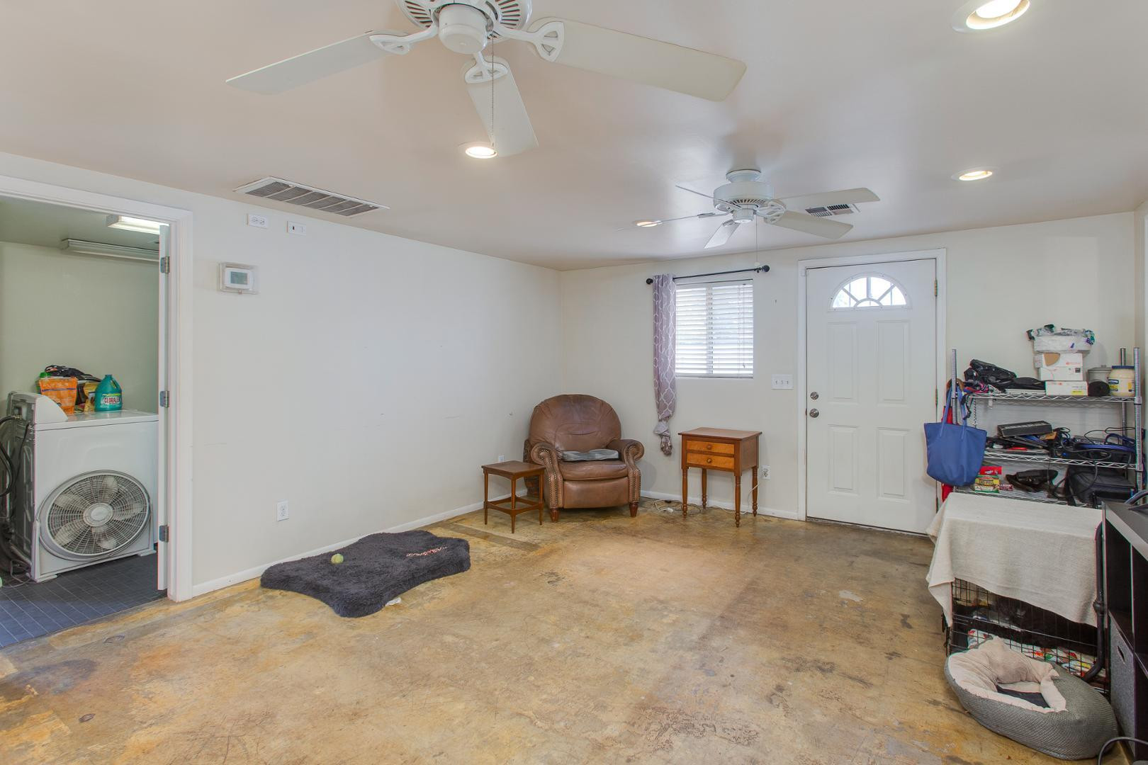 510 E Belmont Avenue