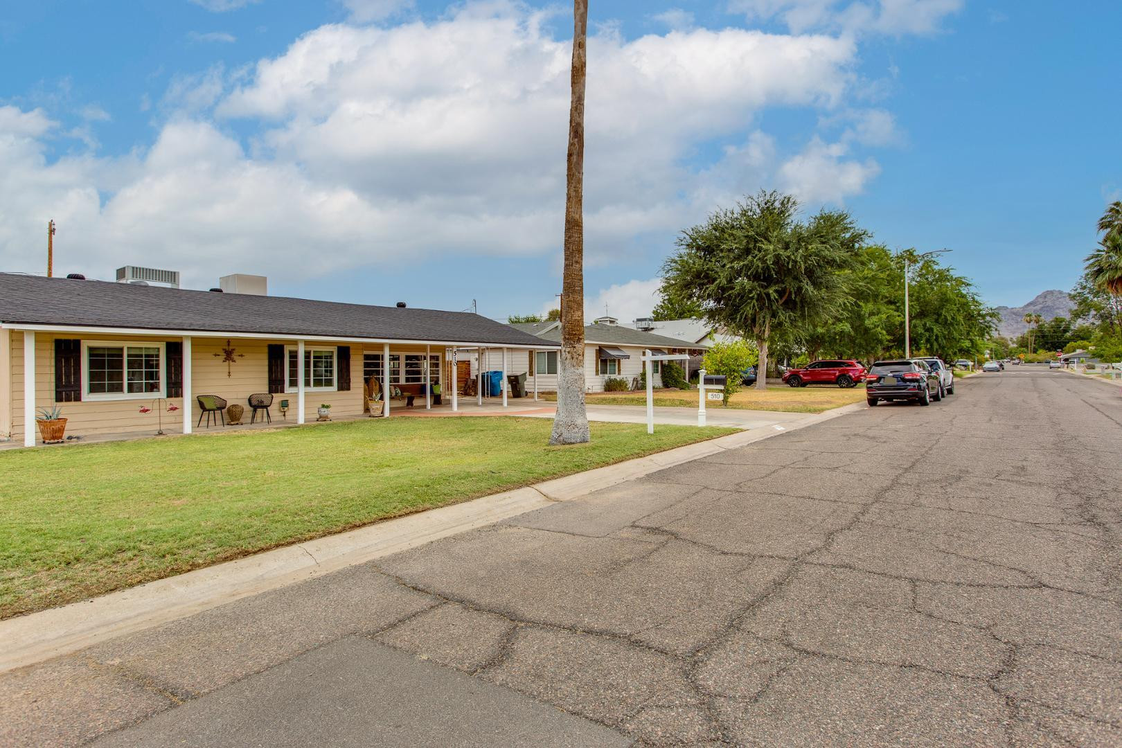 510 E Belmont Avenue