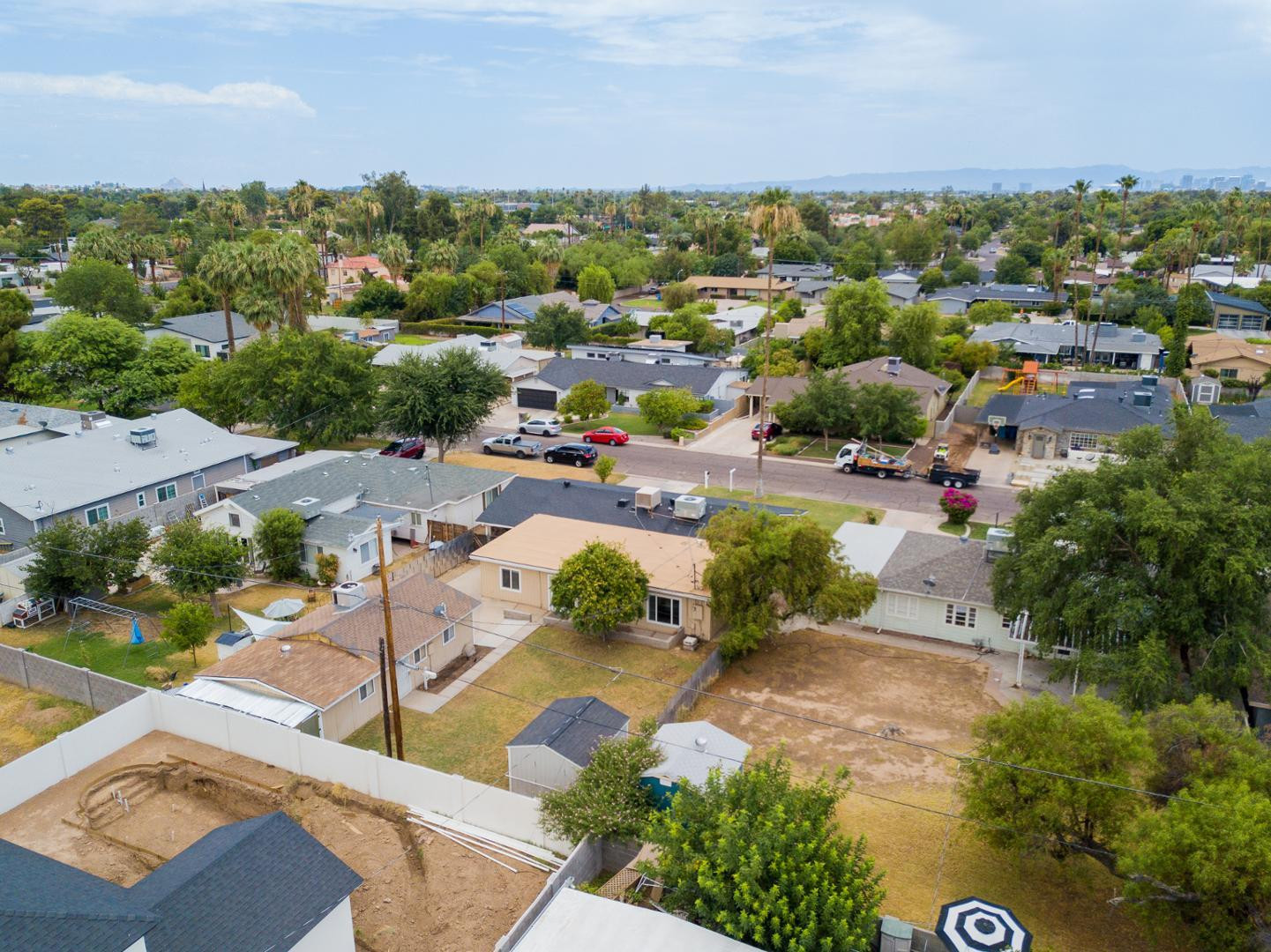 510 E Belmont Avenue