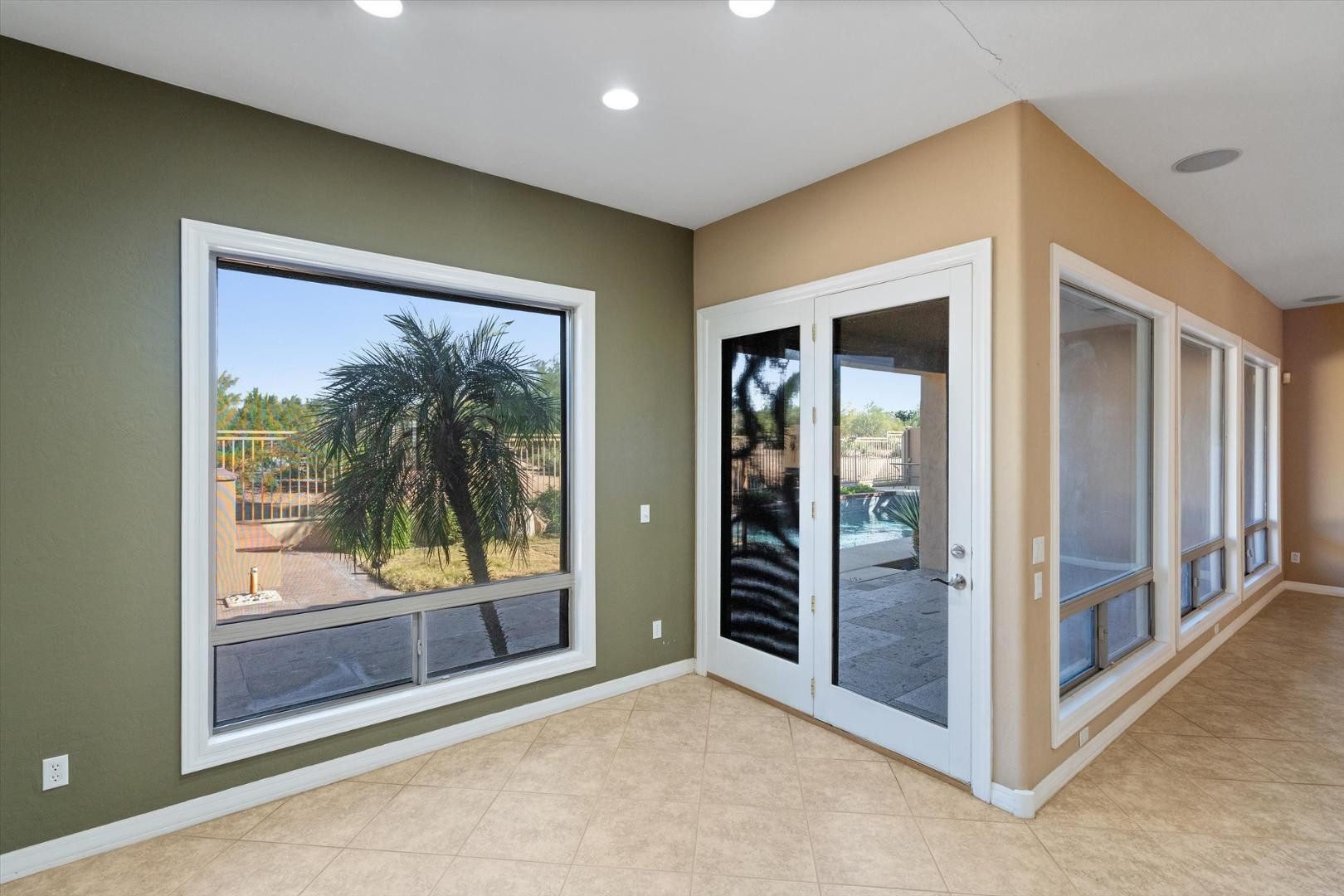 4136 E Pullman Road