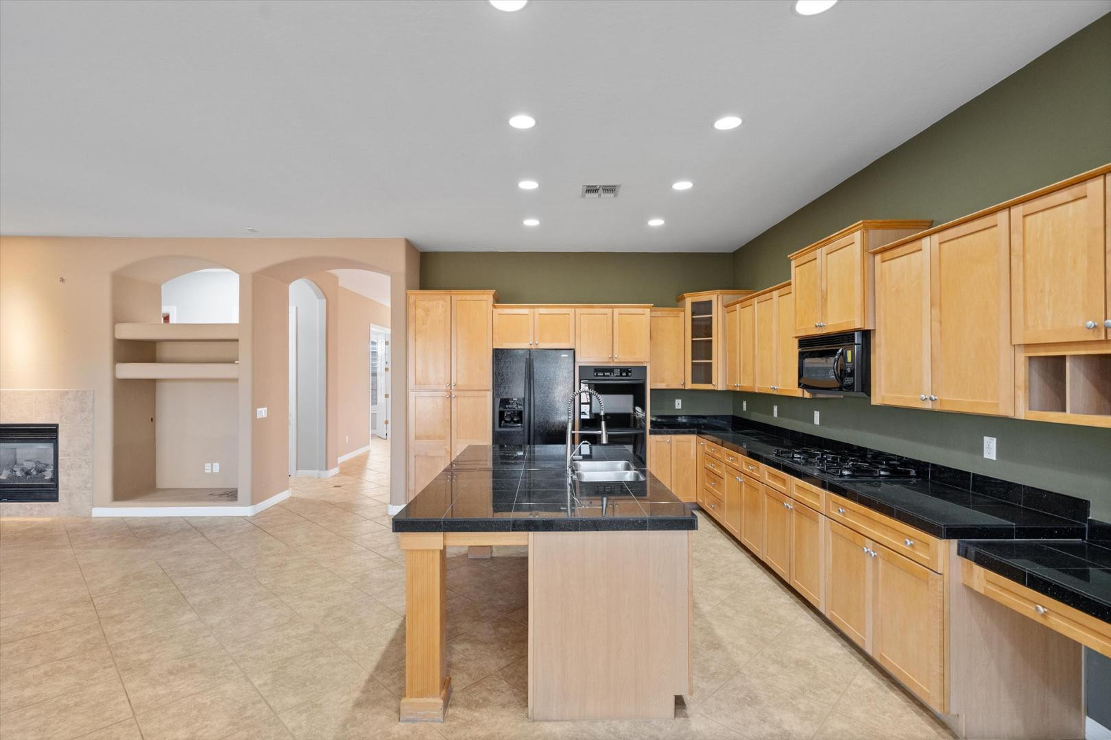 4136 E Pullman Road