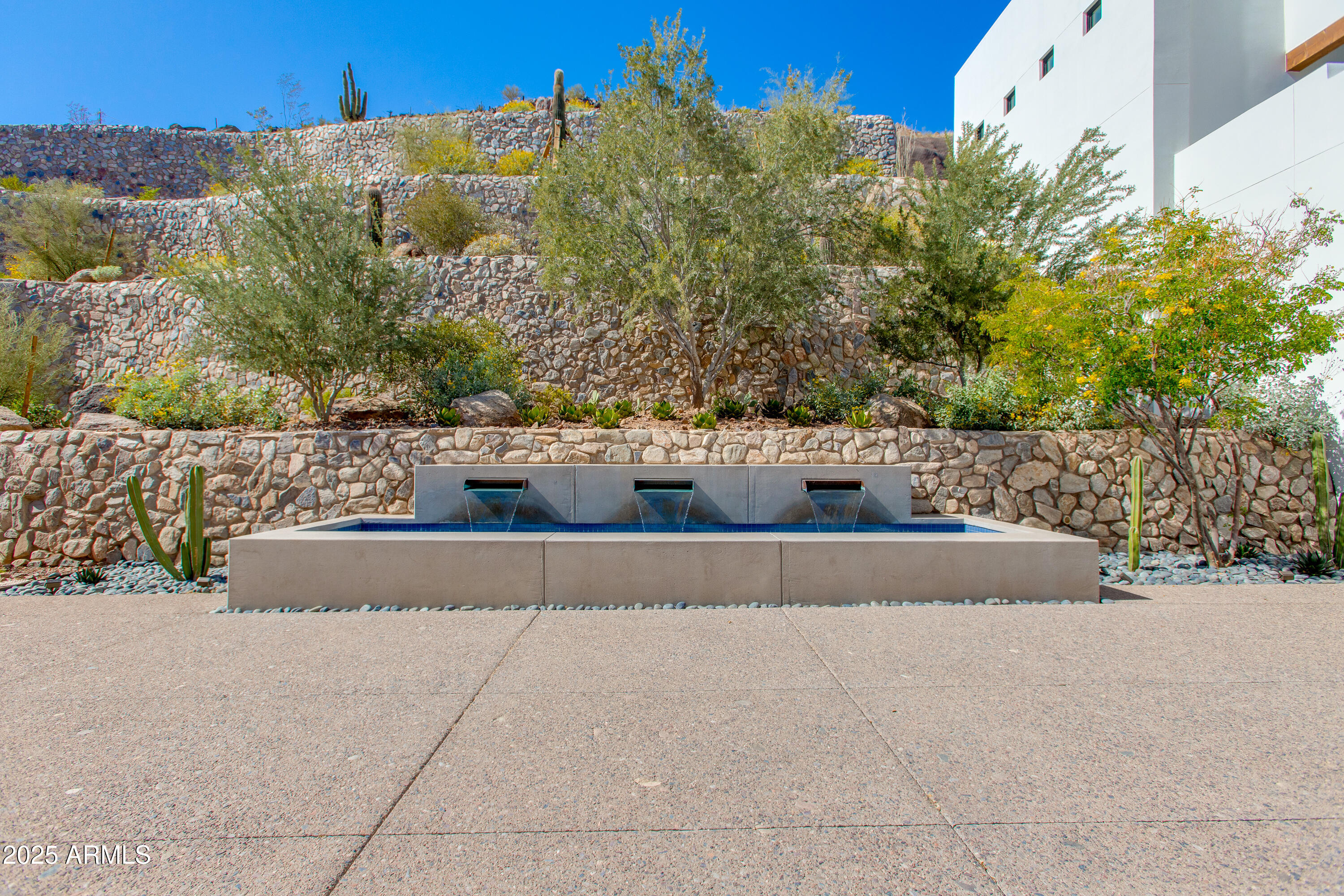 5000 N CAMELBACK RIDGE Drive 206
