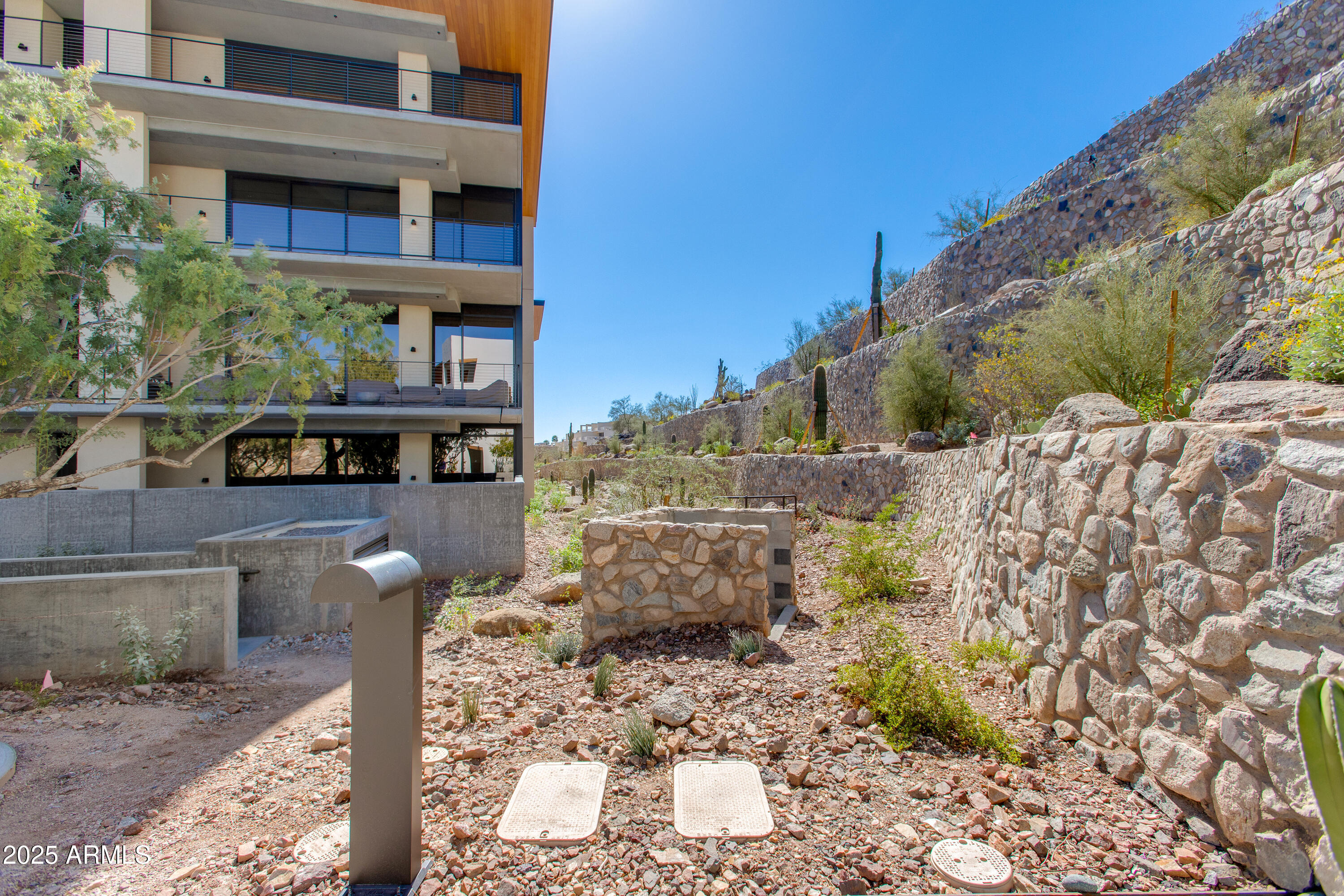 5000 N CAMELBACK RIDGE Drive 206