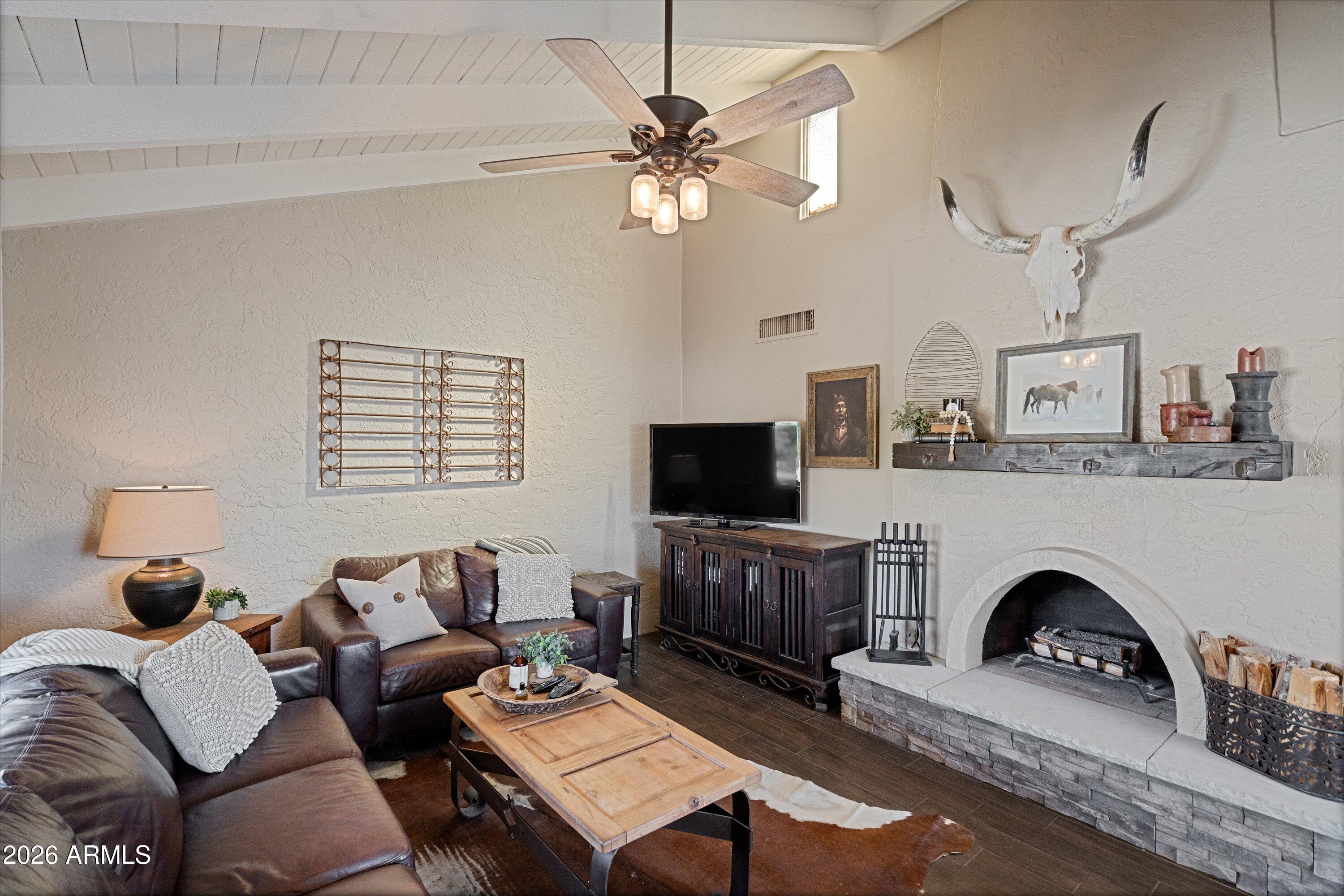 7501 E HAPPY HOLLOW Drive 5
