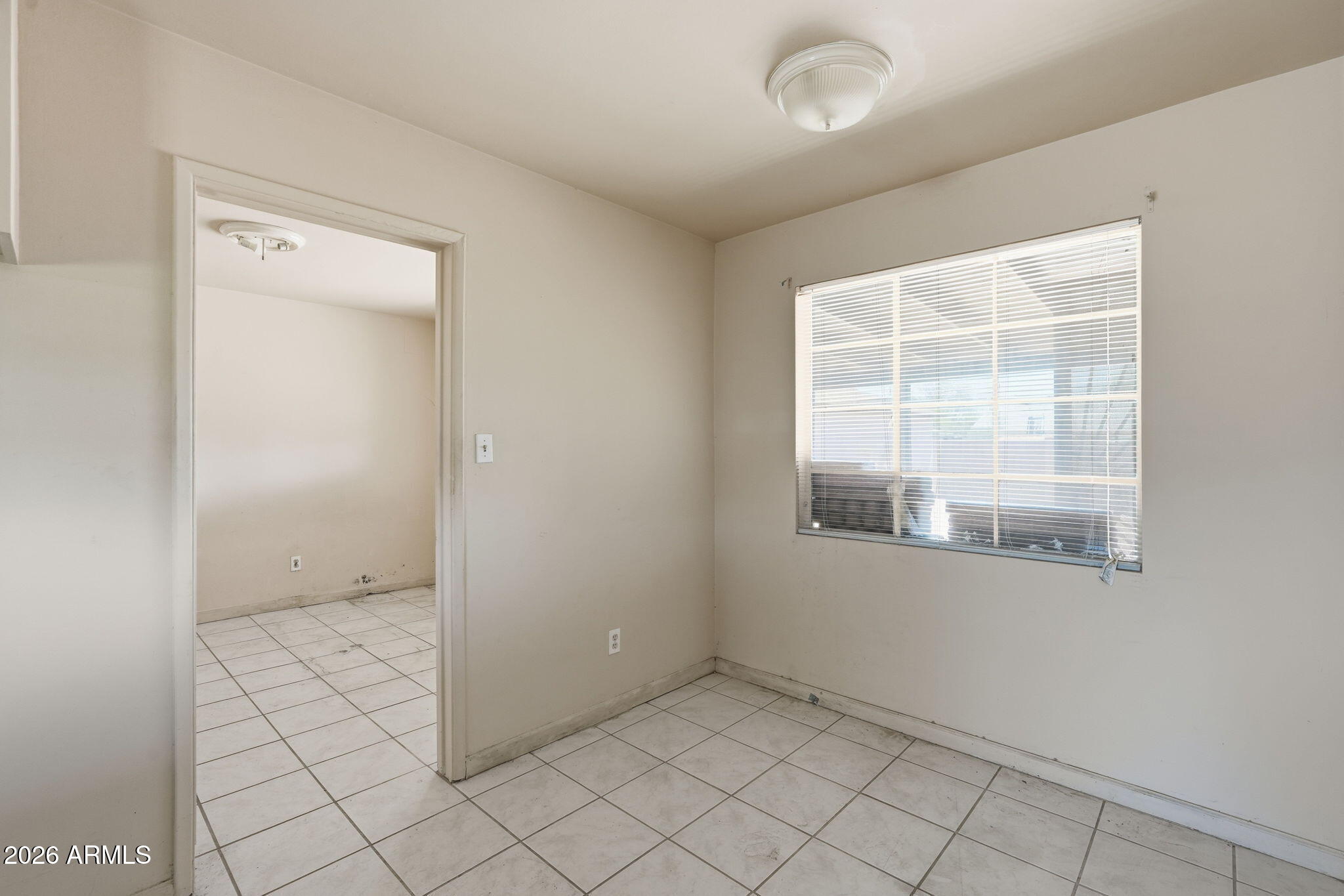 2743 W Ocotillo Road