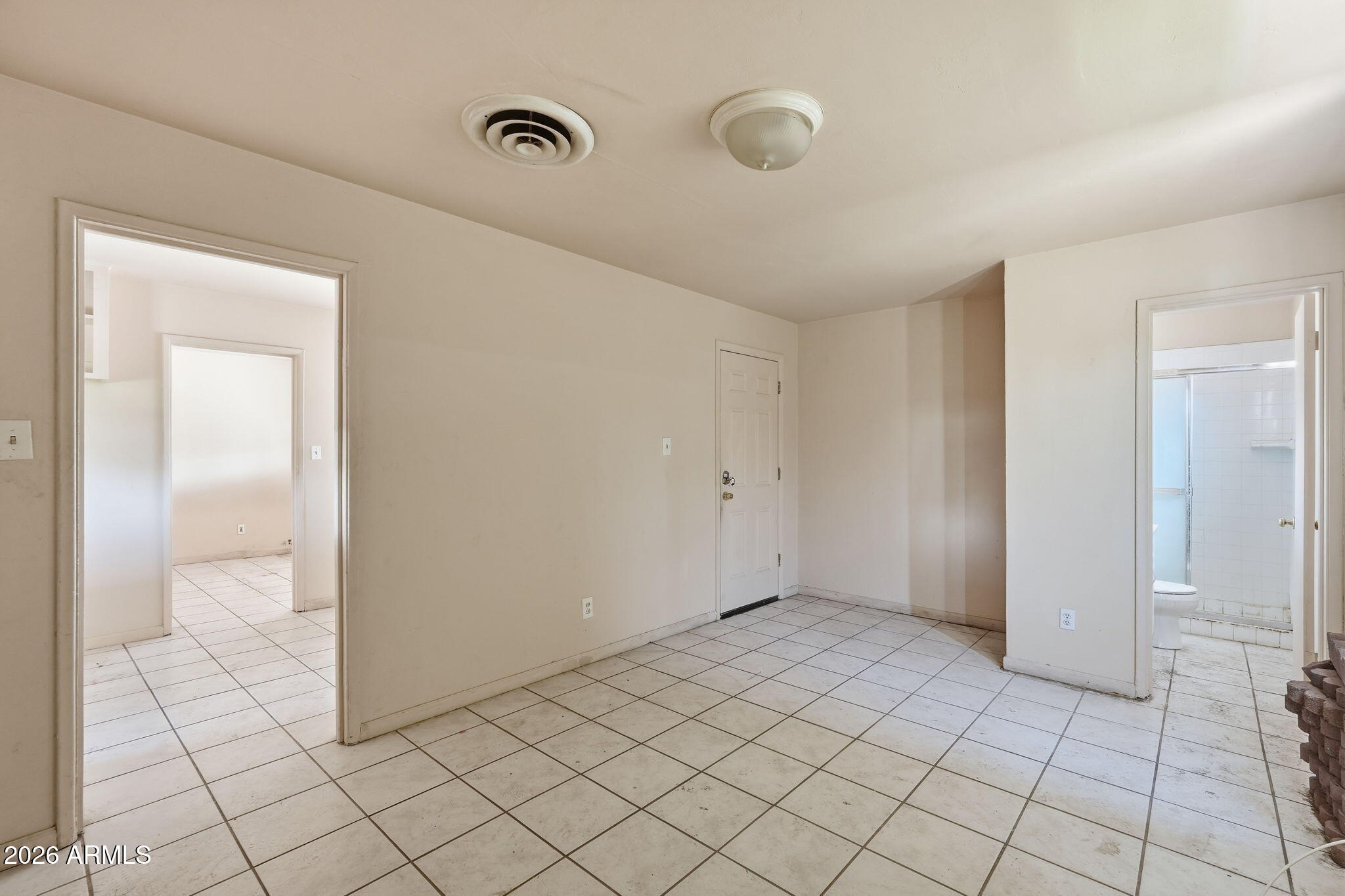 2743 W Ocotillo Road
