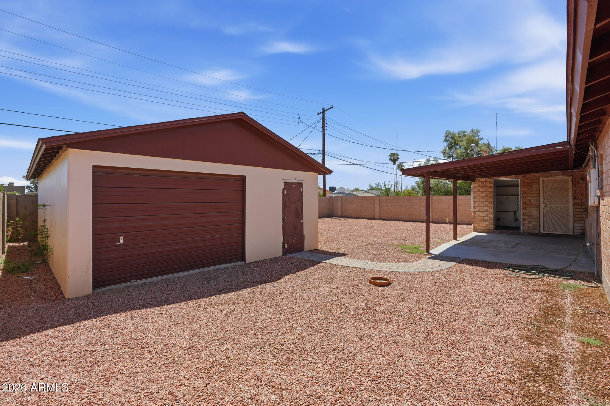 2743 W Ocotillo Road