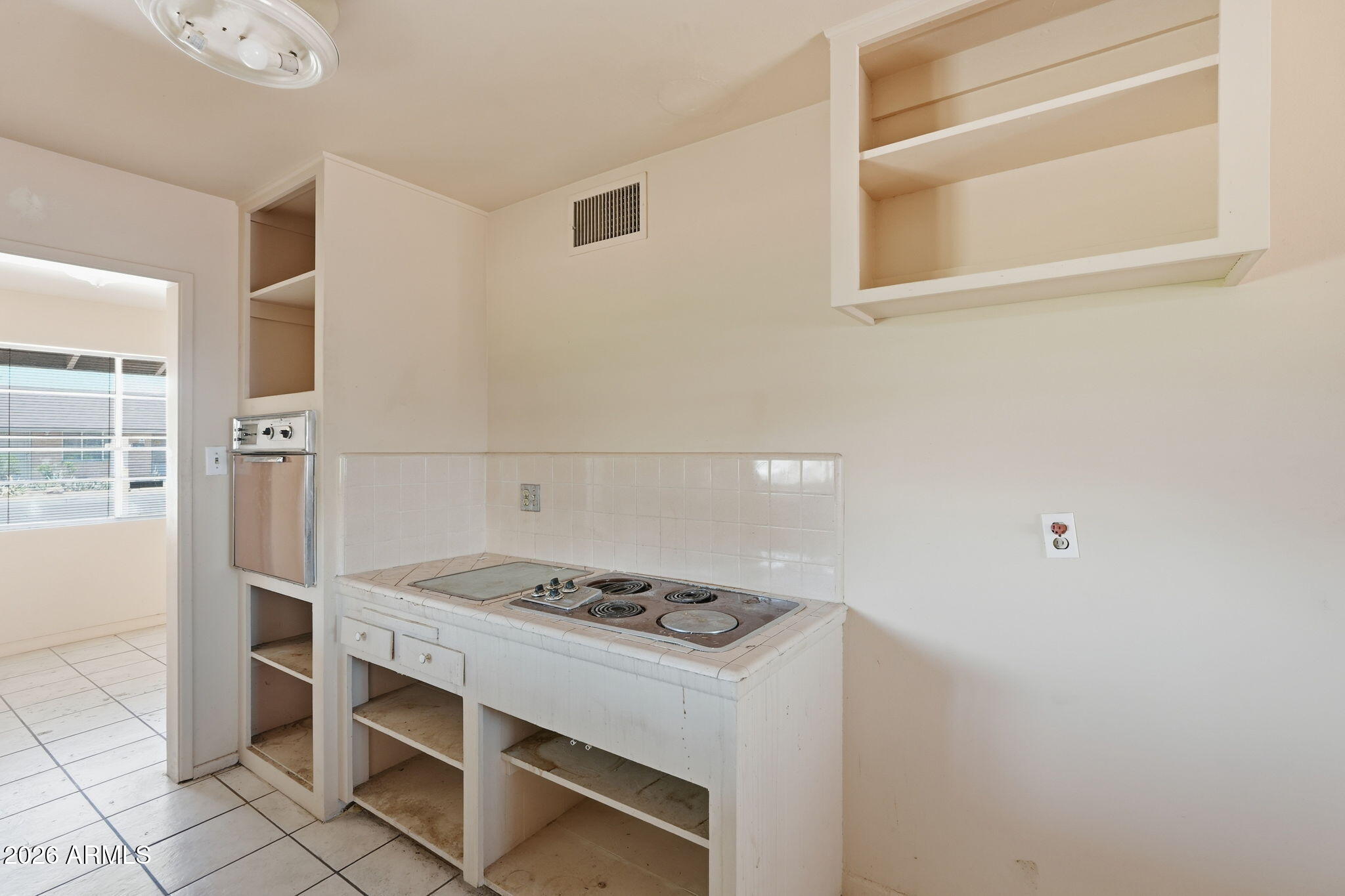 2743 W Ocotillo Road