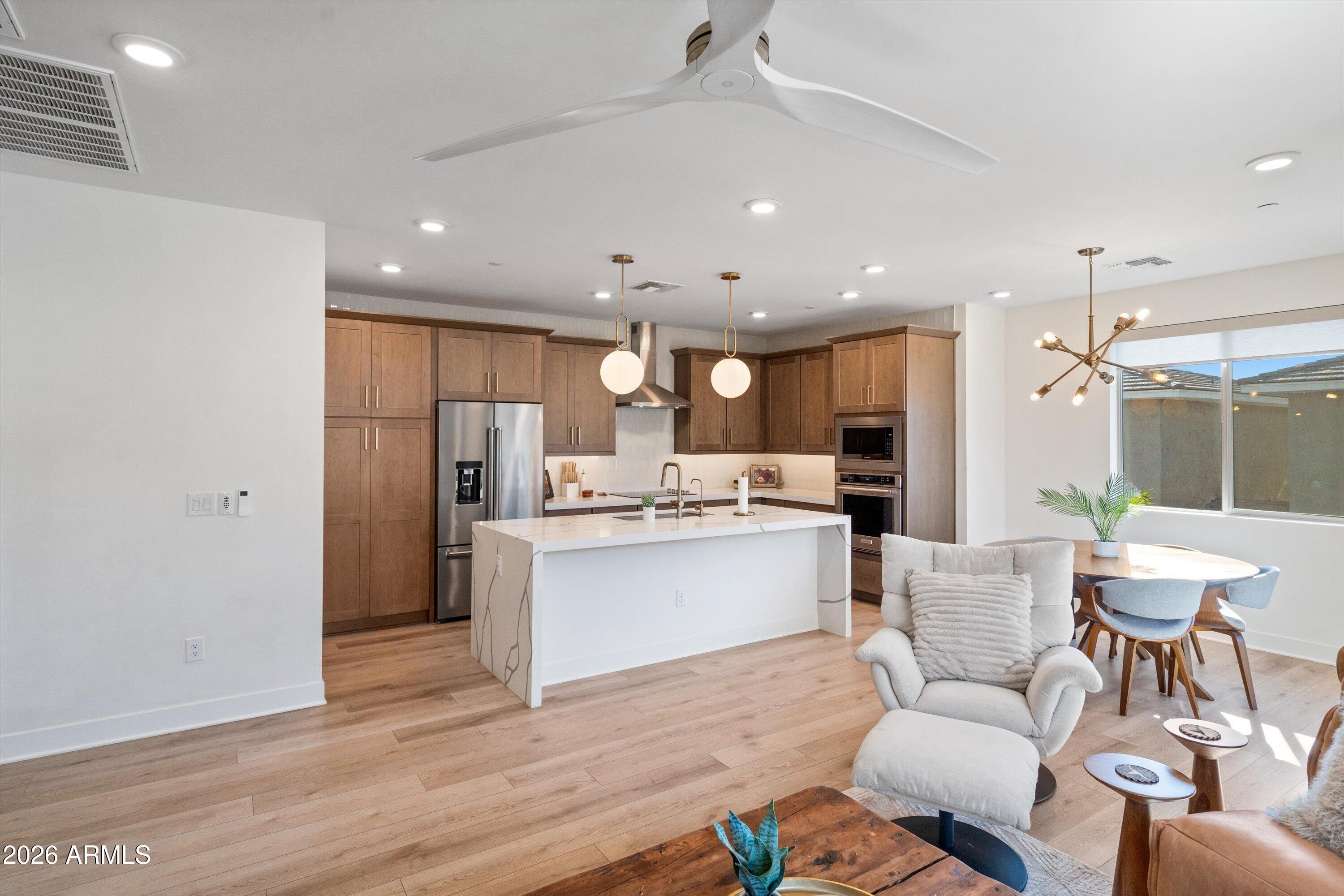 2121 W Sonoran Desert Drive 42