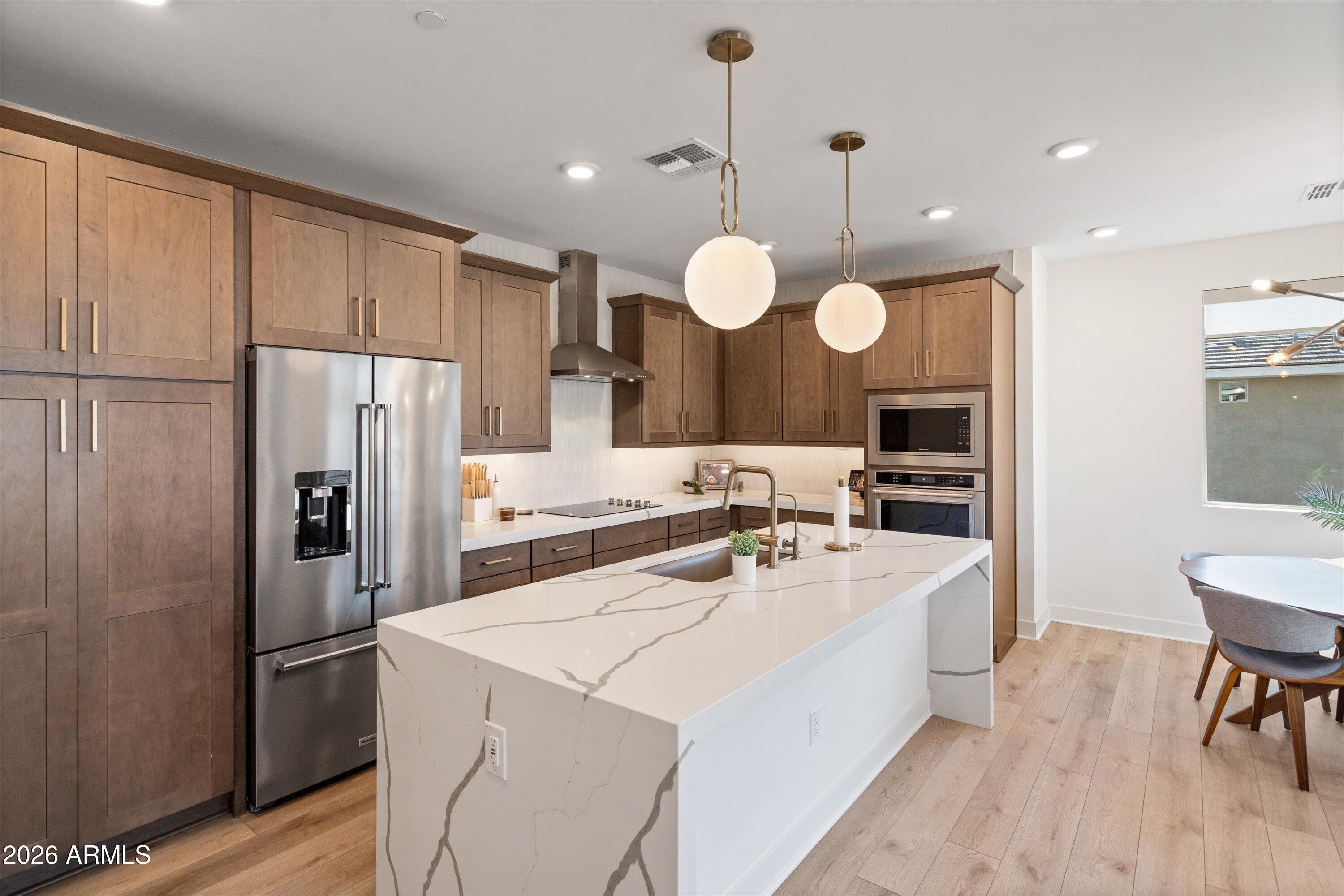 2121 W Sonoran Desert Drive 42