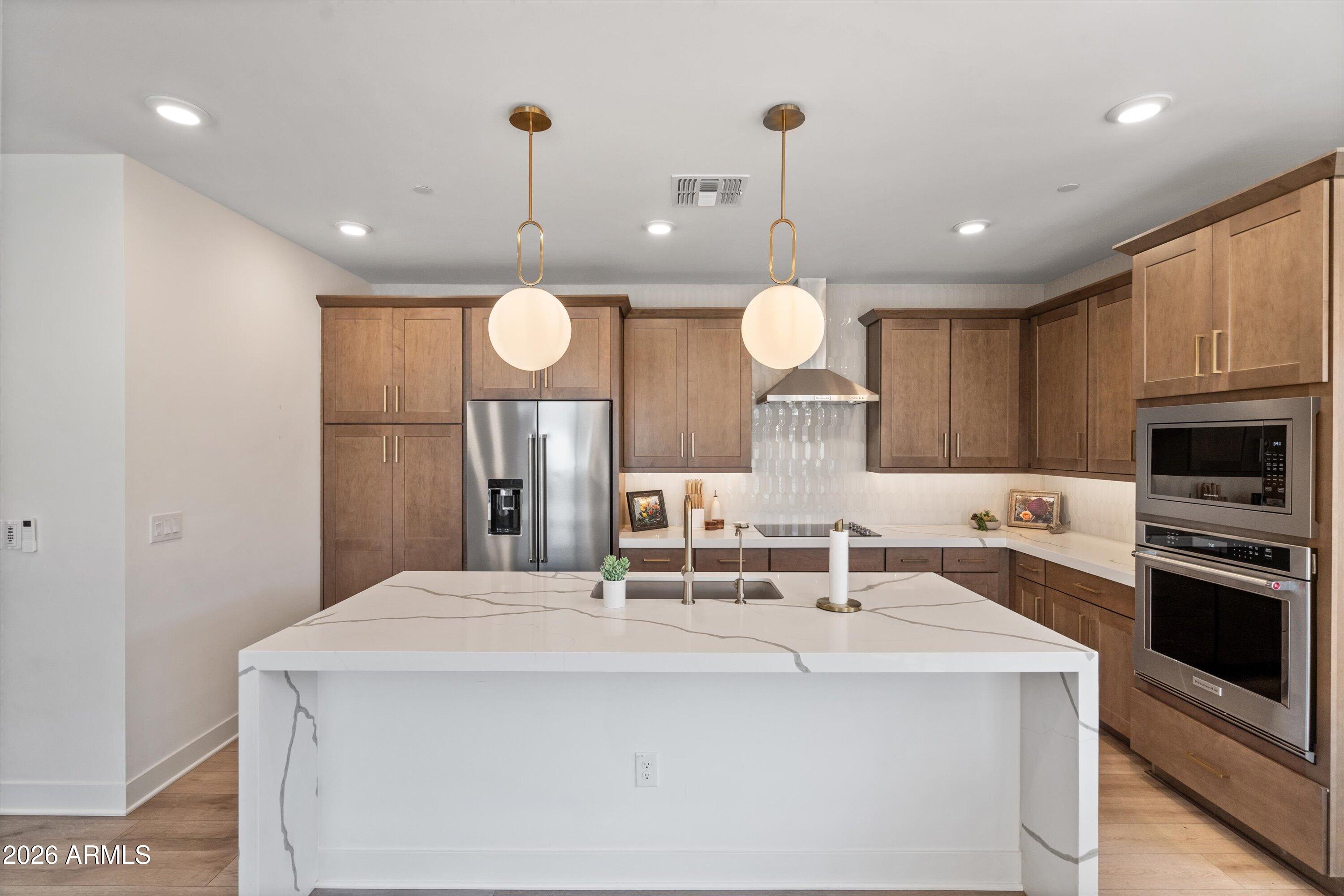 2121 W Sonoran Desert Drive 42