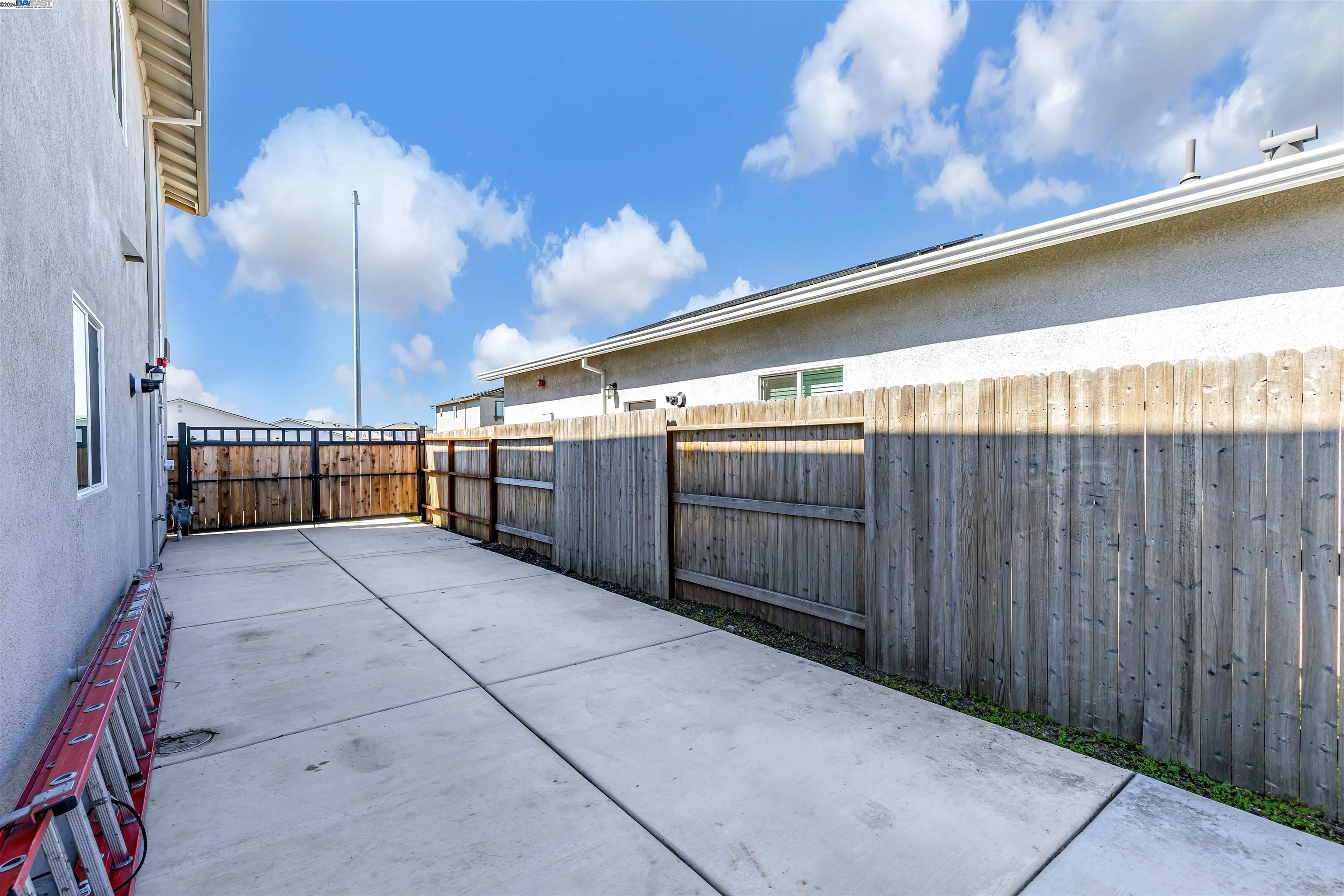 1298 S Osprey Ct