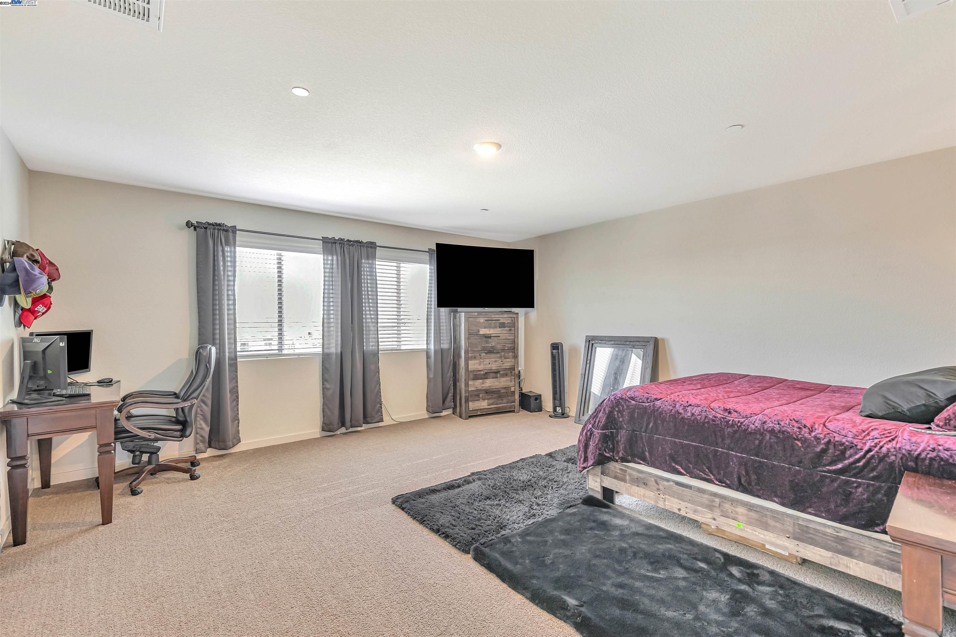 1298 S Osprey Ct
