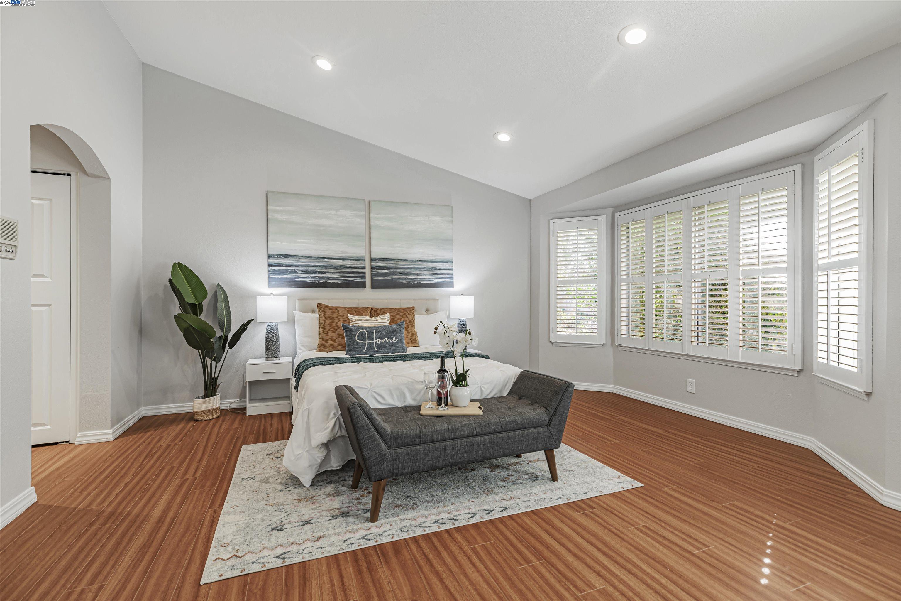 2072 Calle Mesa Alta